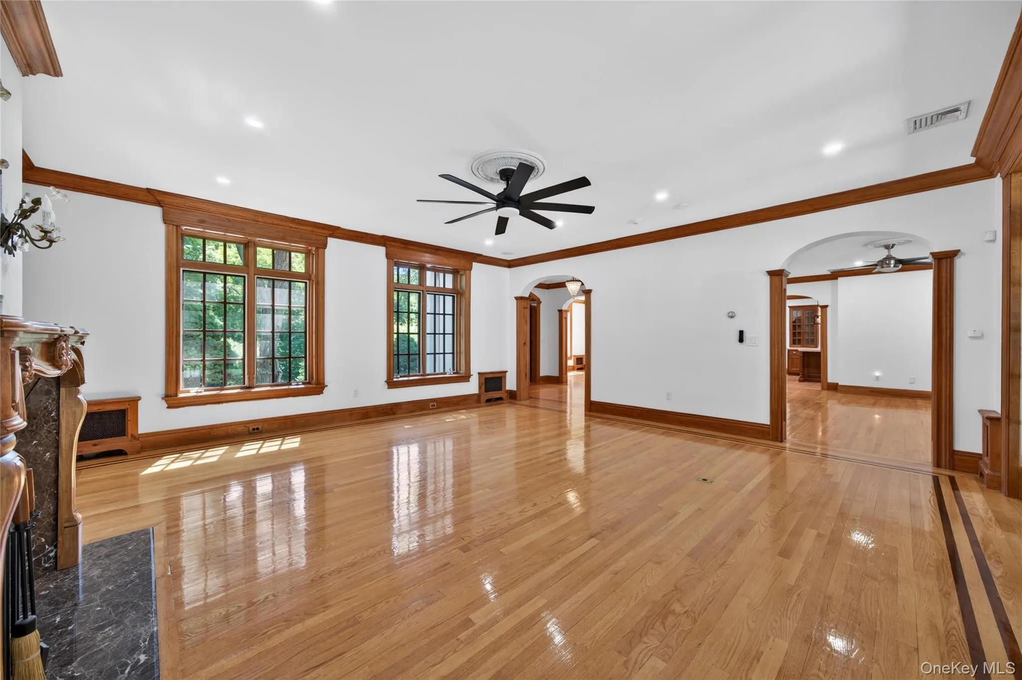 10 Greenwich Avenue, Woodbury, NY, 5 Bedrooms Bedrooms, 10 Rooms Rooms,3 BathroomsBathrooms,Residential,For Rent,Greenwich,0,1013286 10 Greenwich Avenue, Woodbury, NY, 5 Bedrooms Bedrooms, 10 Rooms Rooms,3 BathroomsBathrooms,Residential,For Rent,Greenwich,0,1013286
