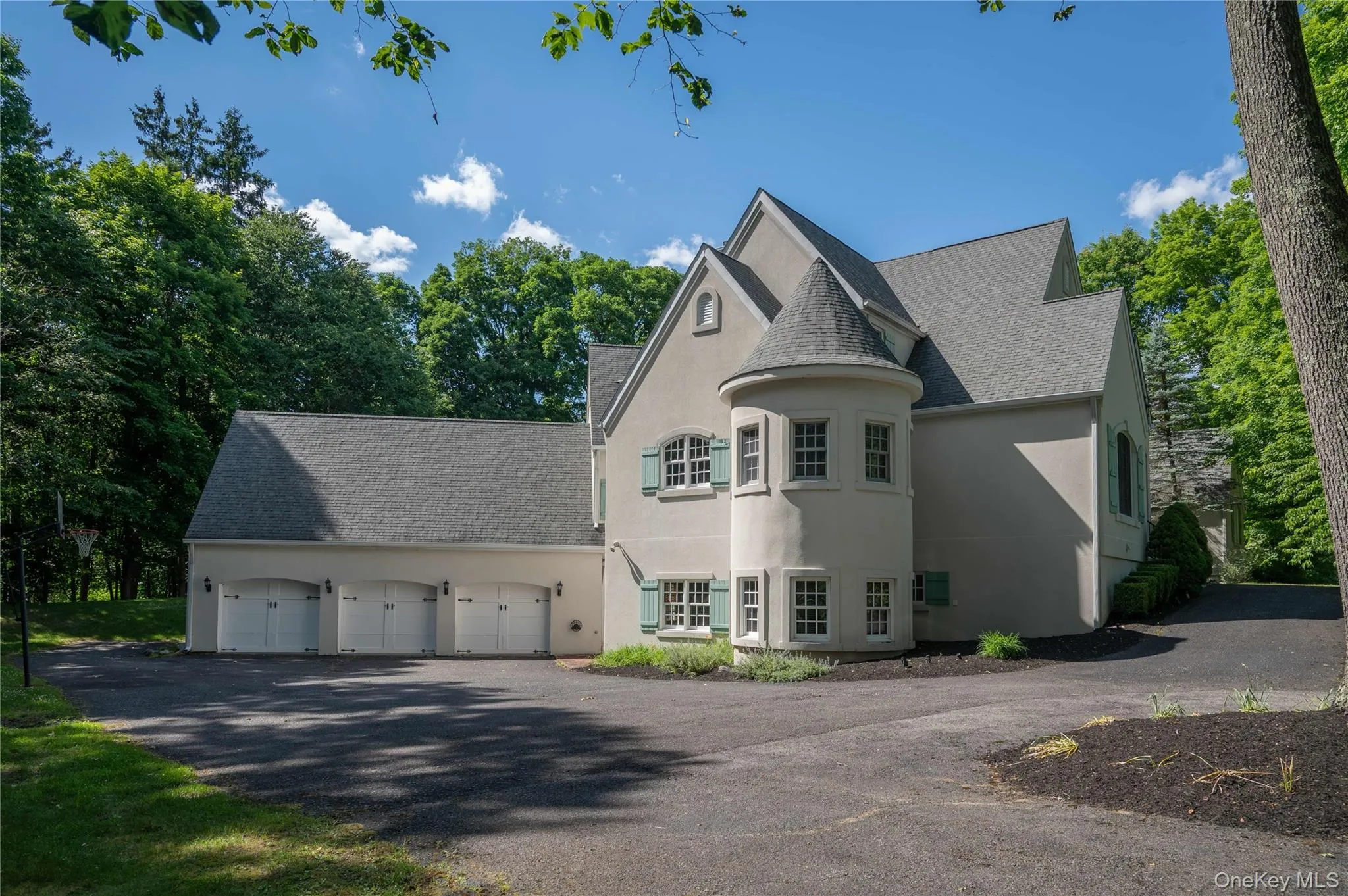 10 Greenwich Avenue, Woodbury, NY, 5 Bedrooms Bedrooms, 10 Rooms Rooms,3 BathroomsBathrooms,Residential,For Rent,Greenwich,0,1013286 10 Greenwich Avenue, Woodbury, NY, 5 Bedrooms Bedrooms, 10 Rooms Rooms,3 BathroomsBathrooms,Residential,For Rent,Greenwich,0,1013286