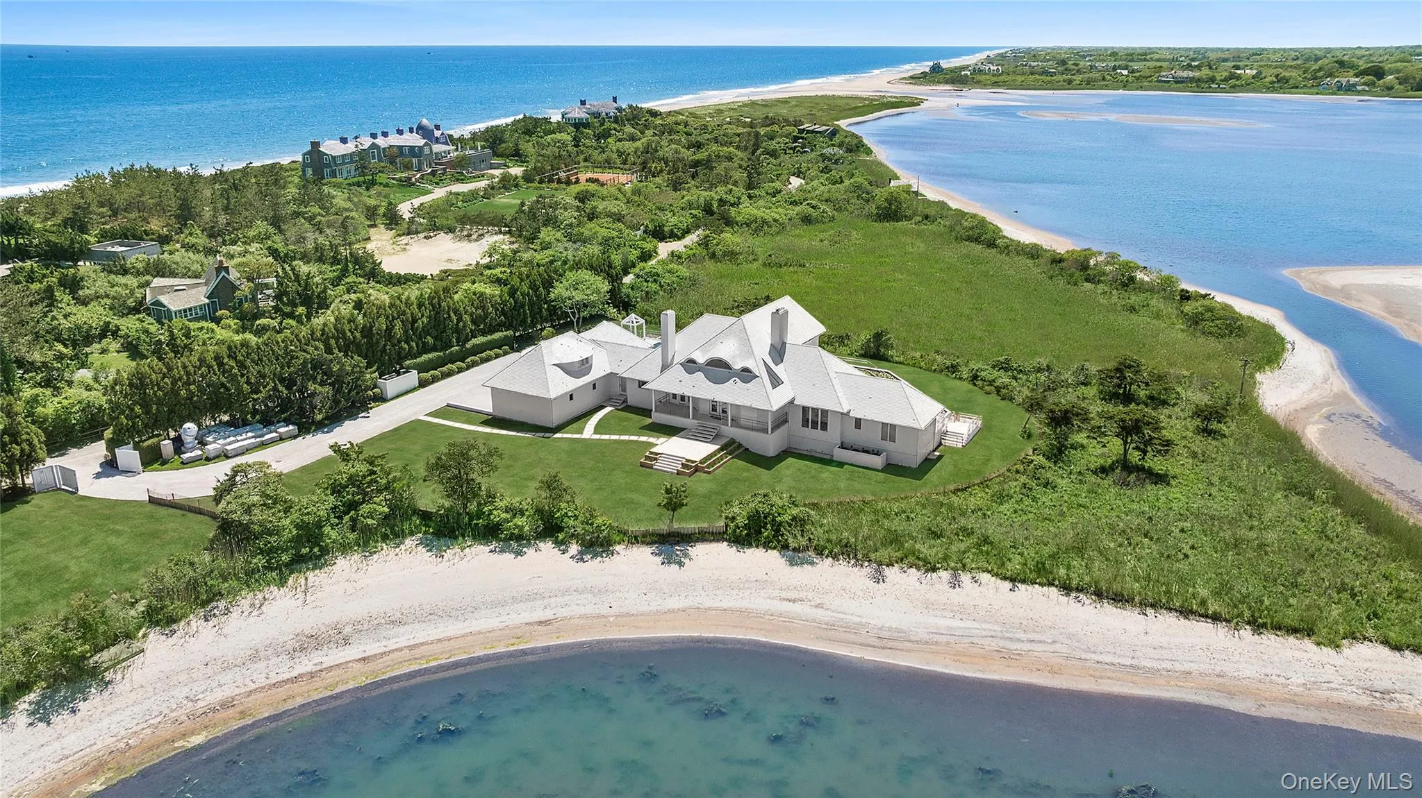 64 End Road, East Hampton, NY, 4 Bedrooms Bedrooms, 16 Rooms Rooms,4 BathroomsBathrooms,Residential,For Rent,End,0,1013290 64 End Road, East Hampton, NY, 4 Bedrooms Bedrooms, 16 Rooms Rooms,4 BathroomsBathrooms,Residential,For Rent,End,0,1013290