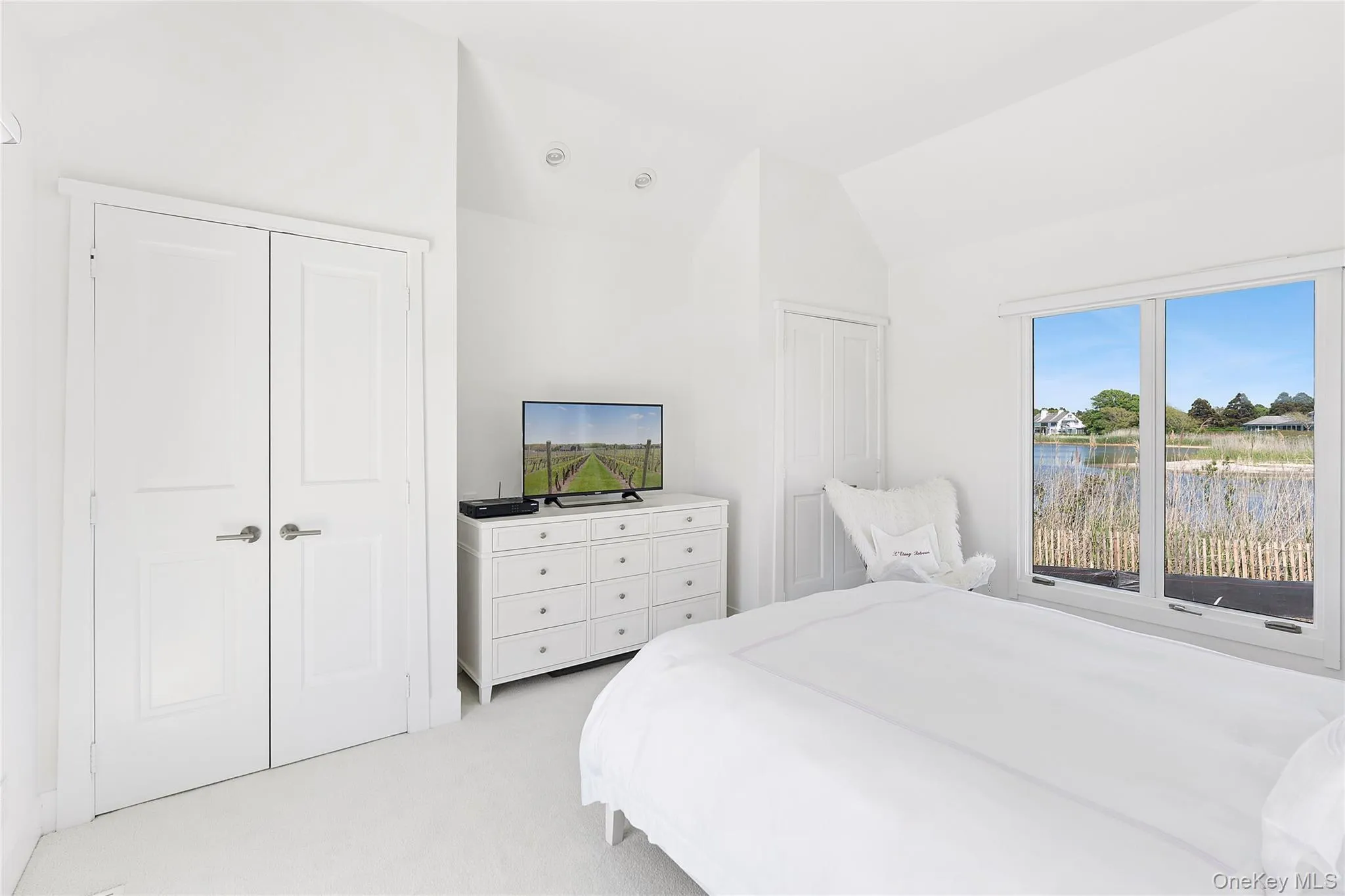 64 End Road, East Hampton, NY, 4 Bedrooms Bedrooms, 16 Rooms Rooms,4 BathroomsBathrooms,Residential,For Rent,End,0,1013290 64 End Road, East Hampton, NY, 4 Bedrooms Bedrooms, 16 Rooms Rooms,4 BathroomsBathrooms,Residential,For Rent,End,0,1013290