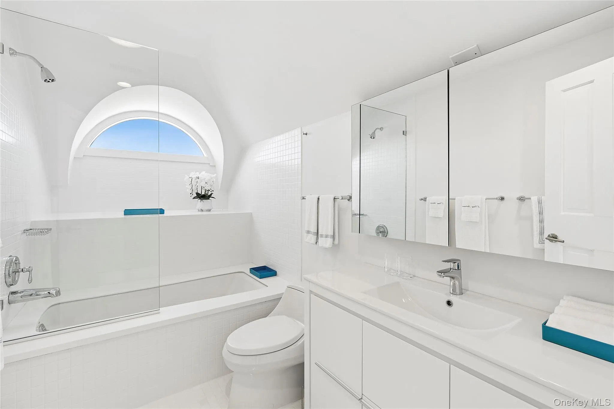 64 End Road, East Hampton, NY, 4 Bedrooms Bedrooms, 16 Rooms Rooms,4 BathroomsBathrooms,Residential,For Rent,End,0,1013290 64 End Road, East Hampton, NY, 4 Bedrooms Bedrooms, 16 Rooms Rooms,4 BathroomsBathrooms,Residential,For Rent,End,0,1013290