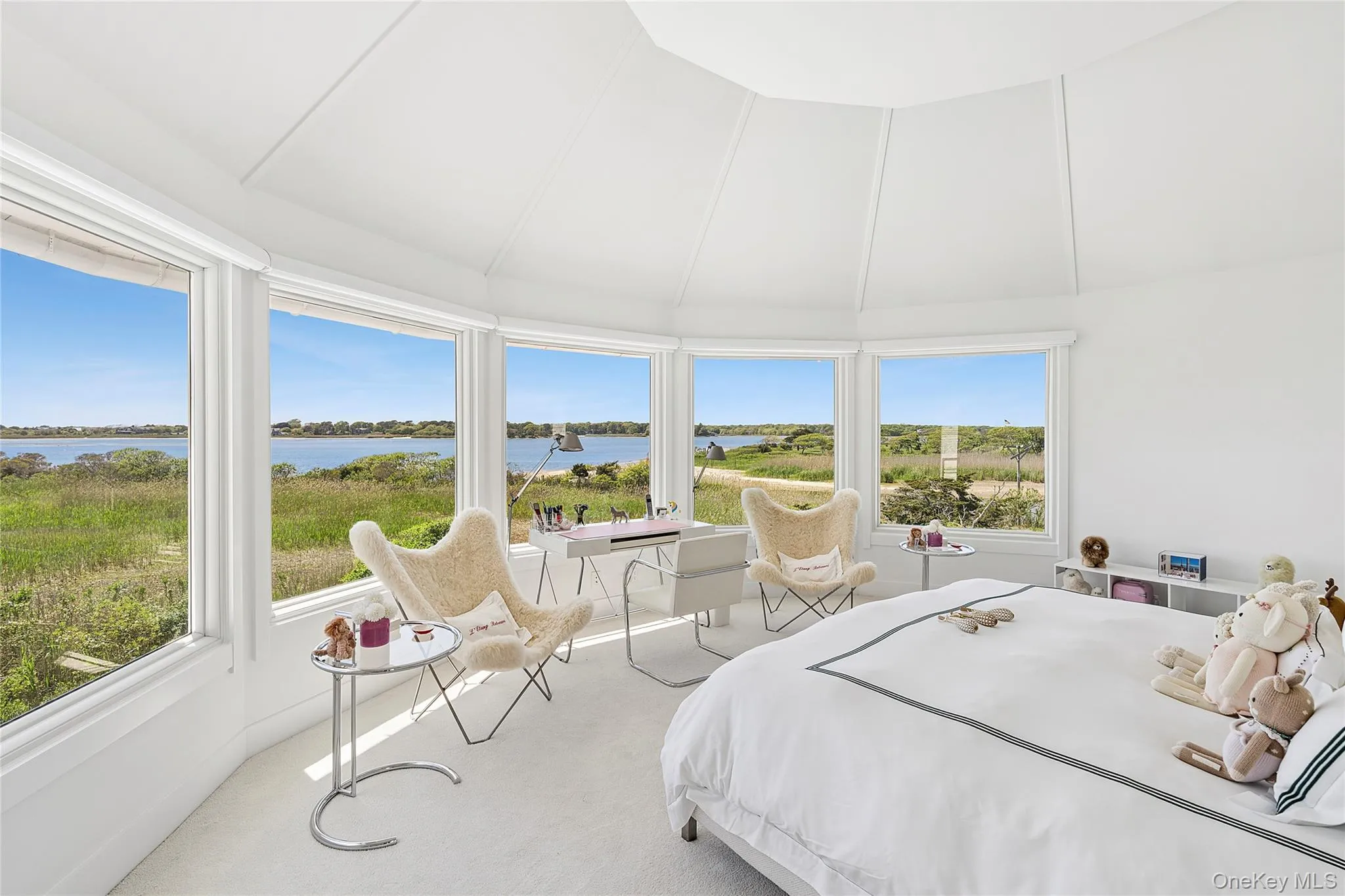 64 End Road, East Hampton, NY, 4 Bedrooms Bedrooms, 16 Rooms Rooms,4 BathroomsBathrooms,Residential,For Rent,End,0,1013290 64 End Road, East Hampton, NY, 4 Bedrooms Bedrooms, 16 Rooms Rooms,4 BathroomsBathrooms,Residential,For Rent,End,0,1013290