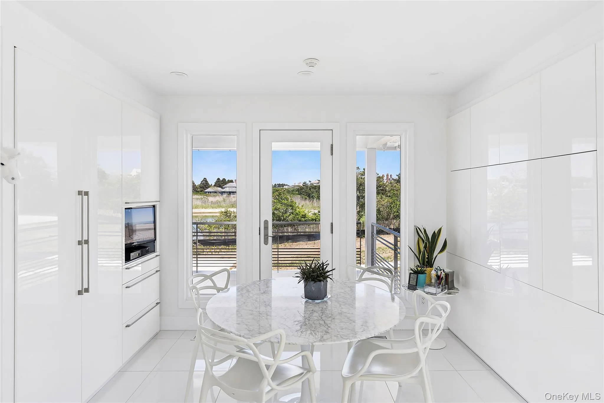 64 End Road, East Hampton, NY, 4 Bedrooms Bedrooms, 16 Rooms Rooms,4 BathroomsBathrooms,Residential,For Rent,End,0,1013290 64 End Road, East Hampton, NY, 4 Bedrooms Bedrooms, 16 Rooms Rooms,4 BathroomsBathrooms,Residential,For Rent,End,0,1013290