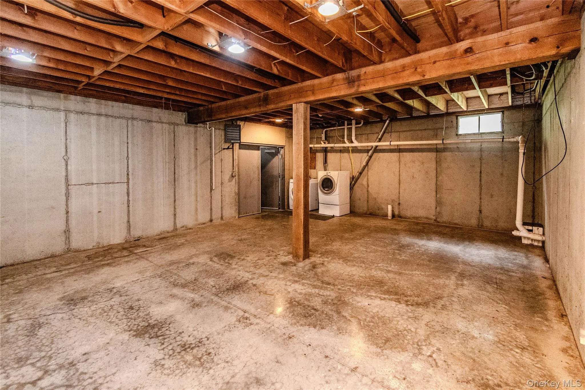 24 Tanis Hollow Road, Woodstock, NY, 3 Bedrooms Bedrooms, 7 Rooms Rooms,2 BathroomsBathrooms,Residential,For Rent,Tanis Hollow,0,1013293 24 Tanis Hollow Road, Woodstock, NY, 3 Bedrooms Bedrooms, 7 Rooms Rooms,2 BathroomsBathrooms,Residential,For Rent,Tanis Hollow,0,1013293