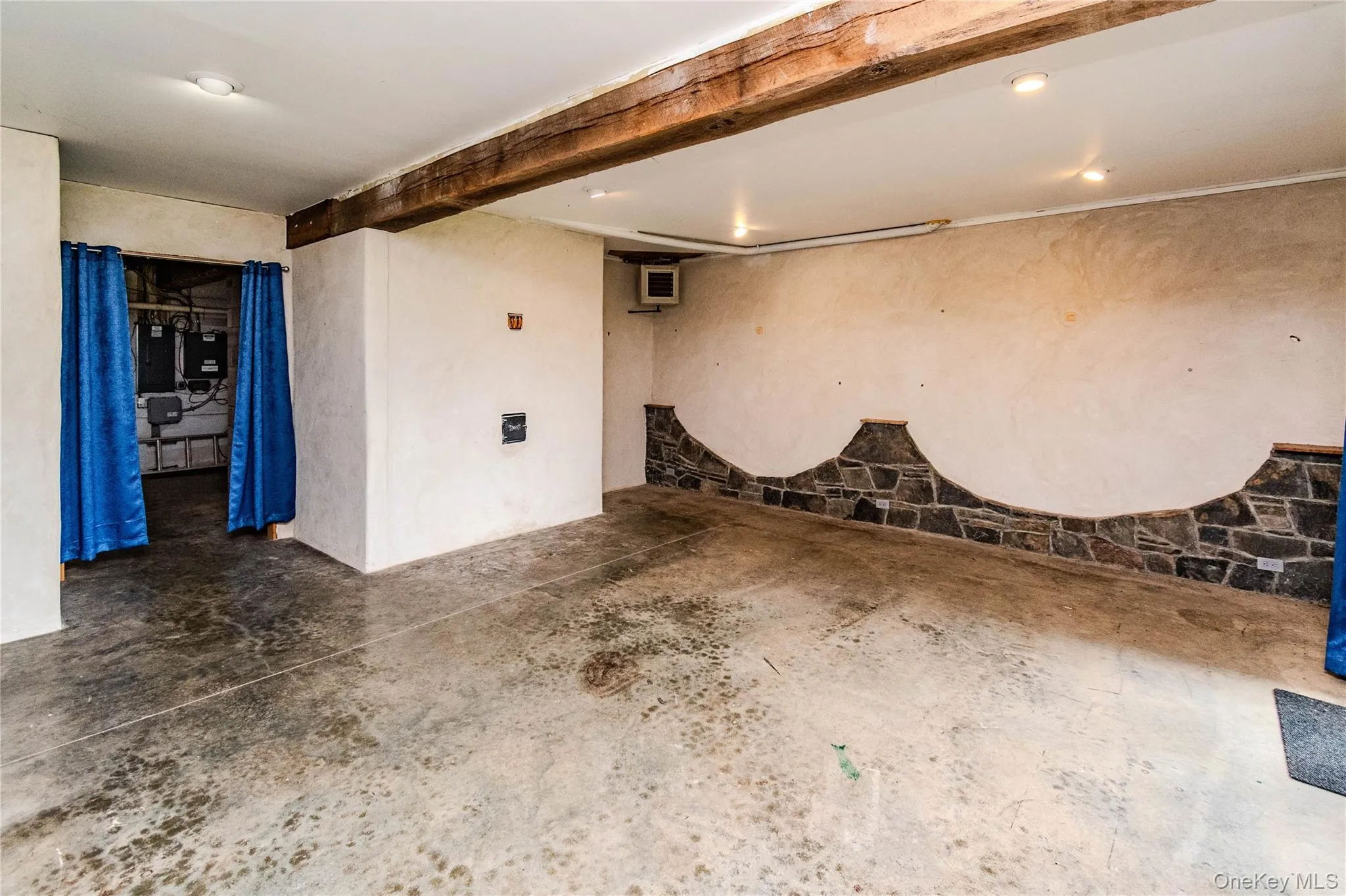 24 Tanis Hollow Road, Woodstock, NY, 3 Bedrooms Bedrooms, 7 Rooms Rooms,2 BathroomsBathrooms,Residential,For Rent,Tanis Hollow,0,1013293 24 Tanis Hollow Road, Woodstock, NY, 3 Bedrooms Bedrooms, 7 Rooms Rooms,2 BathroomsBathrooms,Residential,For Rent,Tanis Hollow,0,1013293