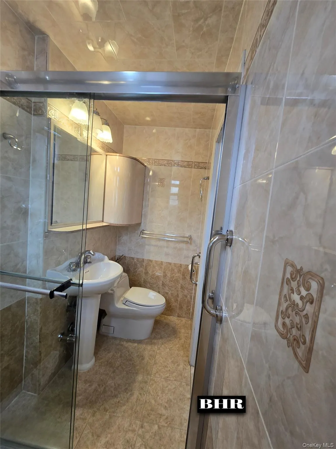 150 End Avenue, New York, NY, 2 Rooms Rooms,1 BathroomBathrooms,Residential,For Rent,End,0,1013295 150 End Avenue, New York, NY, 2 Rooms Rooms,1 BathroomBathrooms,Residential,For Rent,End,0,1013295