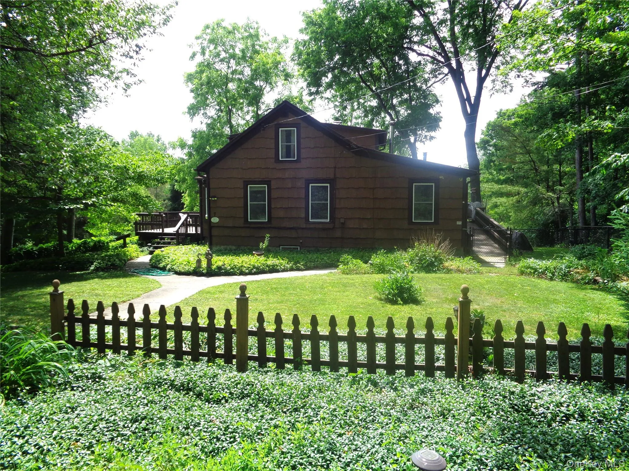 7 Holm Run, Pawling, NY, 3 Bedrooms Bedrooms, 7 Rooms Rooms,2 BathroomsBathrooms,Residential,For Rent,Holm,0,1013297 7 Holm Run, Pawling, NY, 3 Bedrooms Bedrooms, 7 Rooms Rooms,2 BathroomsBathrooms,Residential,For Rent,Holm,0,1013297