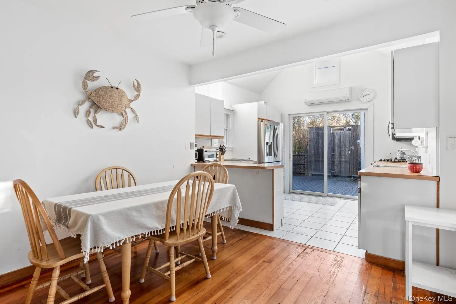 38 Homesite Avenue, Islip, NY, 4 Bedrooms Bedrooms, 7 Rooms Rooms,1 BathroomBathrooms,Residential,For Rent,Homesite,0,1013299 38 Homesite Avenue, Islip, NY, 4 Bedrooms Bedrooms, 7 Rooms Rooms,1 BathroomBathrooms,Residential,For Rent,Homesite,0,1013299