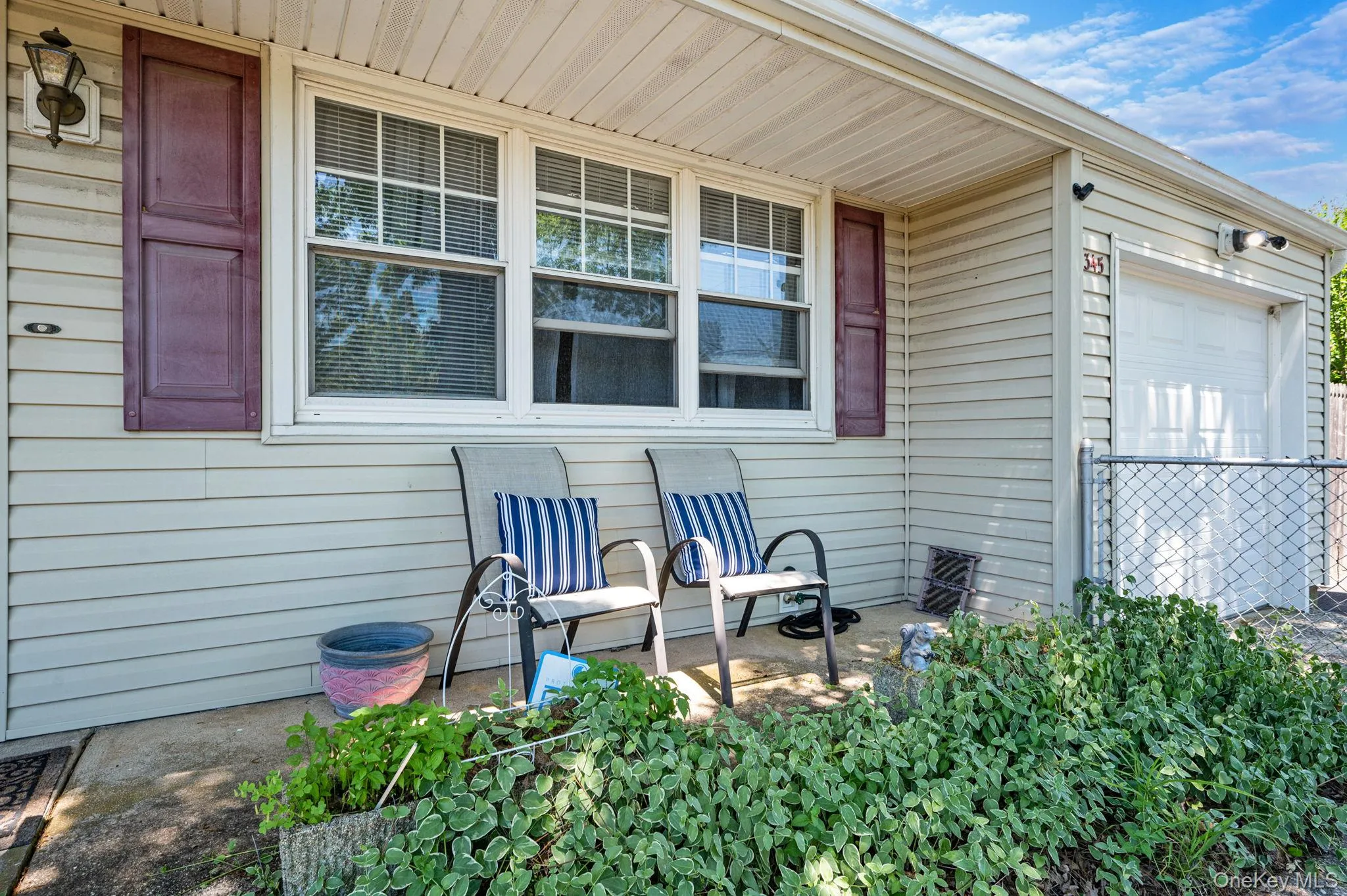 345 Earle Street, Islip, NY, 4 Bedrooms Bedrooms, 9 Rooms Rooms,1 BathroomBathrooms,Residential,For Rent,Earle,0,1013304 345 Earle Street, Islip, NY, 4 Bedrooms Bedrooms, 9 Rooms Rooms,1 BathroomBathrooms,Residential,For Rent,Earle,0,1013304