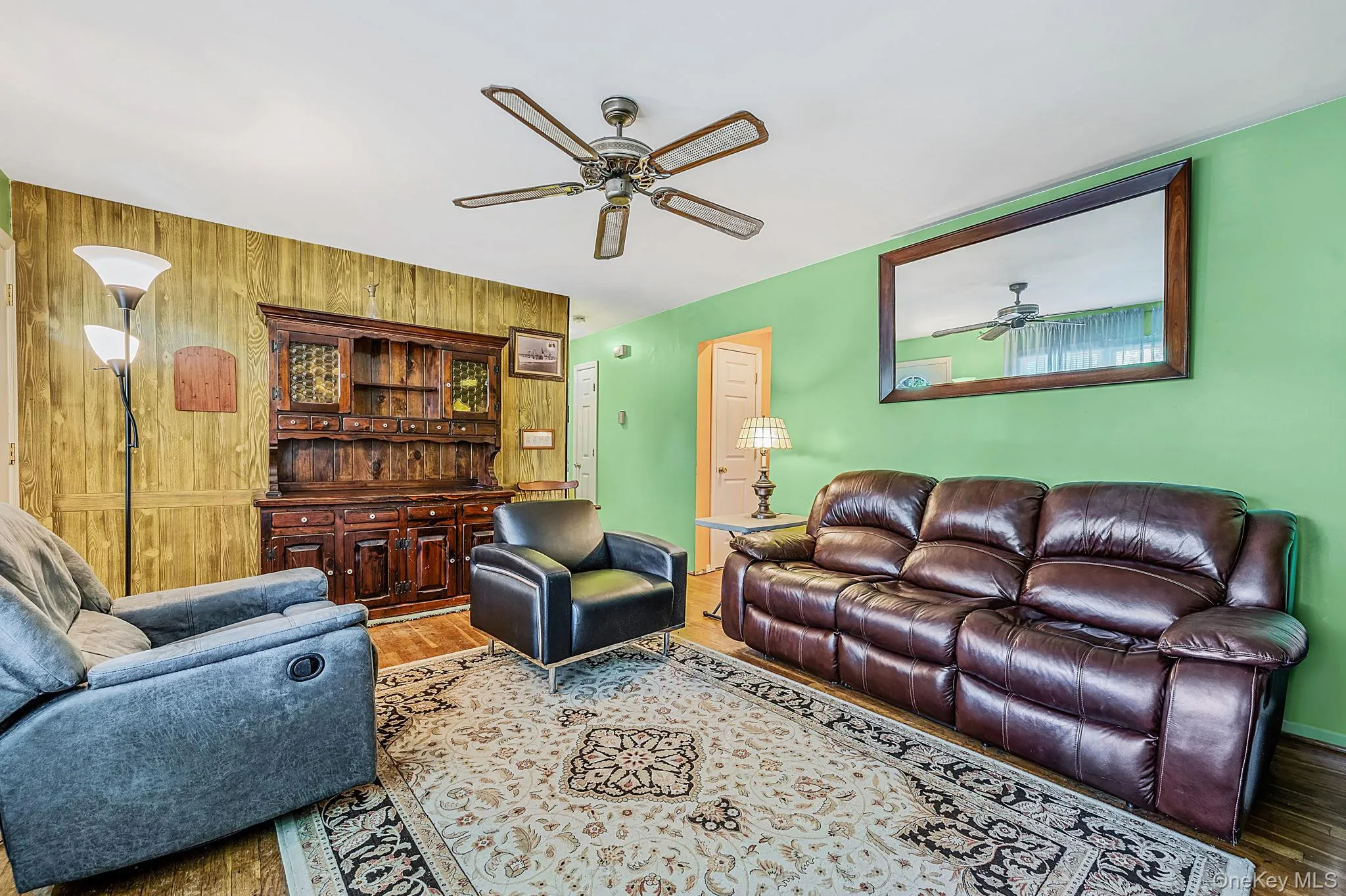 345 Earle Street, Islip, NY, 4 Bedrooms Bedrooms, 9 Rooms Rooms,1 BathroomBathrooms,Residential,For Rent,Earle,0,1013304 345 Earle Street, Islip, NY, 4 Bedrooms Bedrooms, 9 Rooms Rooms,1 BathroomBathrooms,Residential,For Rent,Earle,0,1013304