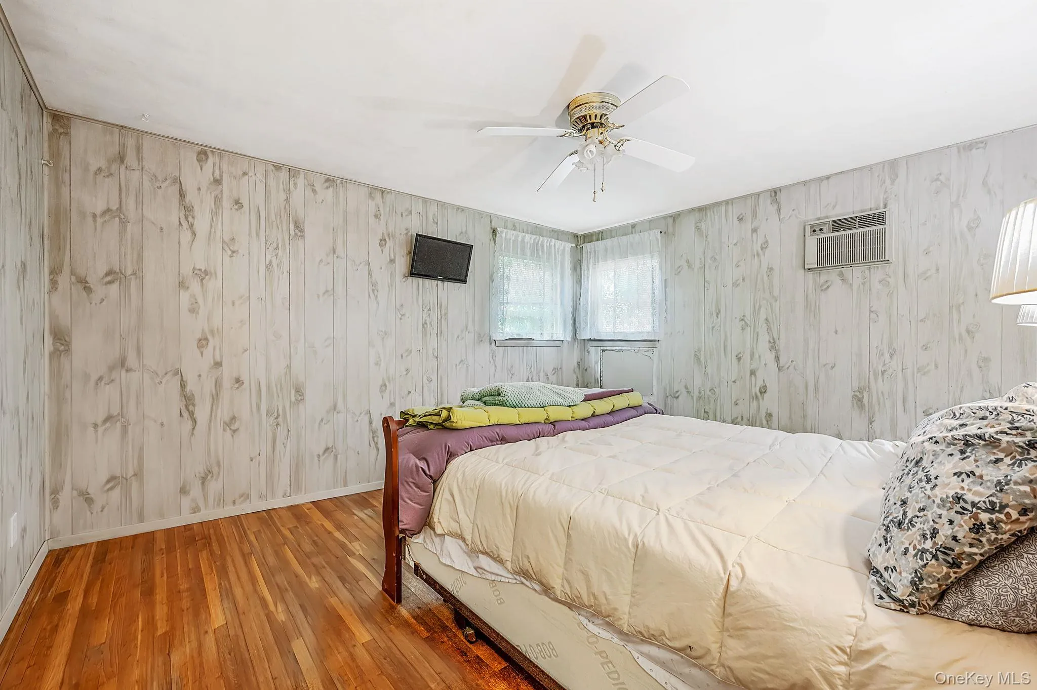 345 Earle Street, Islip, NY, 4 Bedrooms Bedrooms, 9 Rooms Rooms,1 BathroomBathrooms,Residential,For Rent,Earle,0,1013304 345 Earle Street, Islip, NY, 4 Bedrooms Bedrooms, 9 Rooms Rooms,1 BathroomBathrooms,Residential,For Rent,Earle,0,1013304