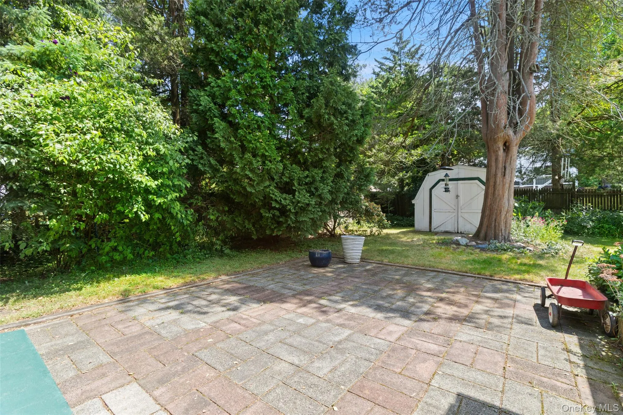 Space for 2 tables and a loveseat if you desire Space for 2 tables and a loveseat if you desire