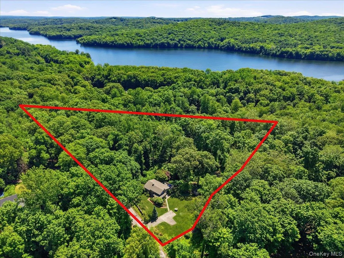 235 Boone Road, Yorktown, NY, 2 Bedrooms Bedrooms, 6 Rooms Rooms,2 BathroomsBathrooms,Residential,For Rent,Boone,0,1013309 235 Boone Road, Yorktown, NY, 2 Bedrooms Bedrooms, 6 Rooms Rooms,2 BathroomsBathrooms,Residential,For Rent,Boone,0,1013309