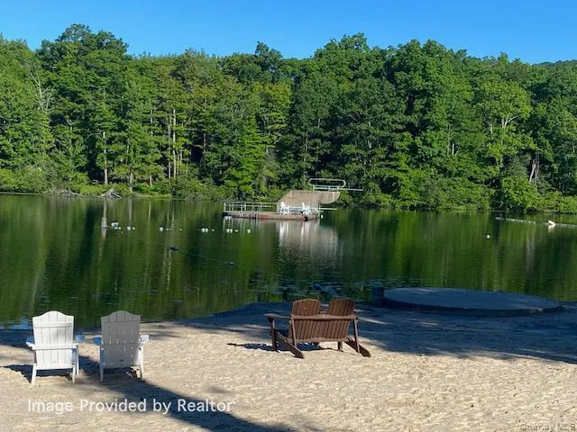 Be prepared to wow'd by what living in Woodbury offers. This is Earl Reservoir. A life guarded beach with a high dive! Be prepared to wow'd by what living in Woodbury offers. This is Earl Reservoir. A life guarded beach with a high dive!