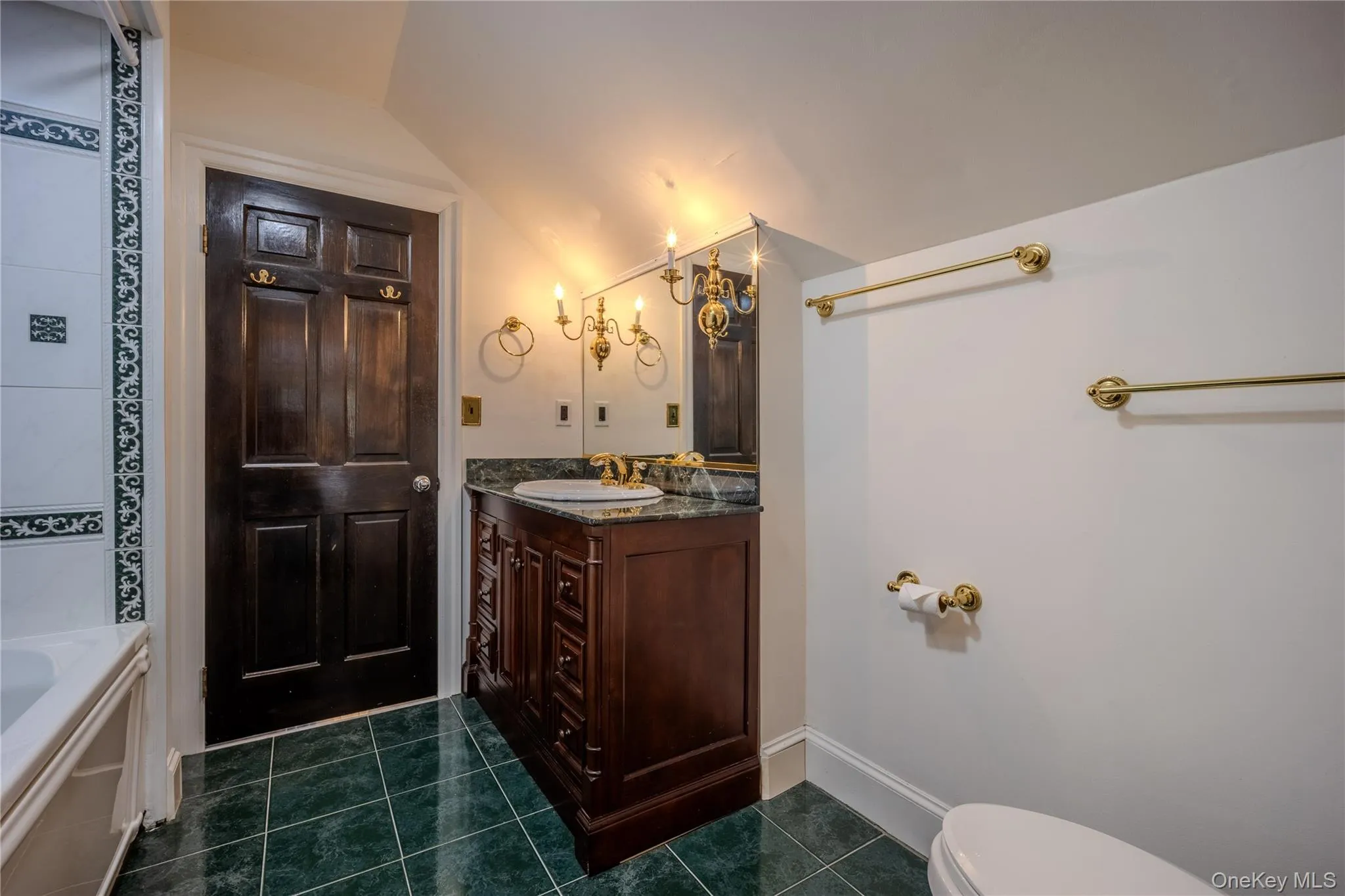 190 Dunthorne Drive, Crawford, NY, 4 Bedrooms Bedrooms, 12 Rooms Rooms,3 BathroomsBathrooms,Residential,For Rent,Dunthorne,0,1013311 190 Dunthorne Drive, Crawford, NY, 4 Bedrooms Bedrooms, 12 Rooms Rooms,3 BathroomsBathrooms,Residential,For Rent,Dunthorne,0,1013311