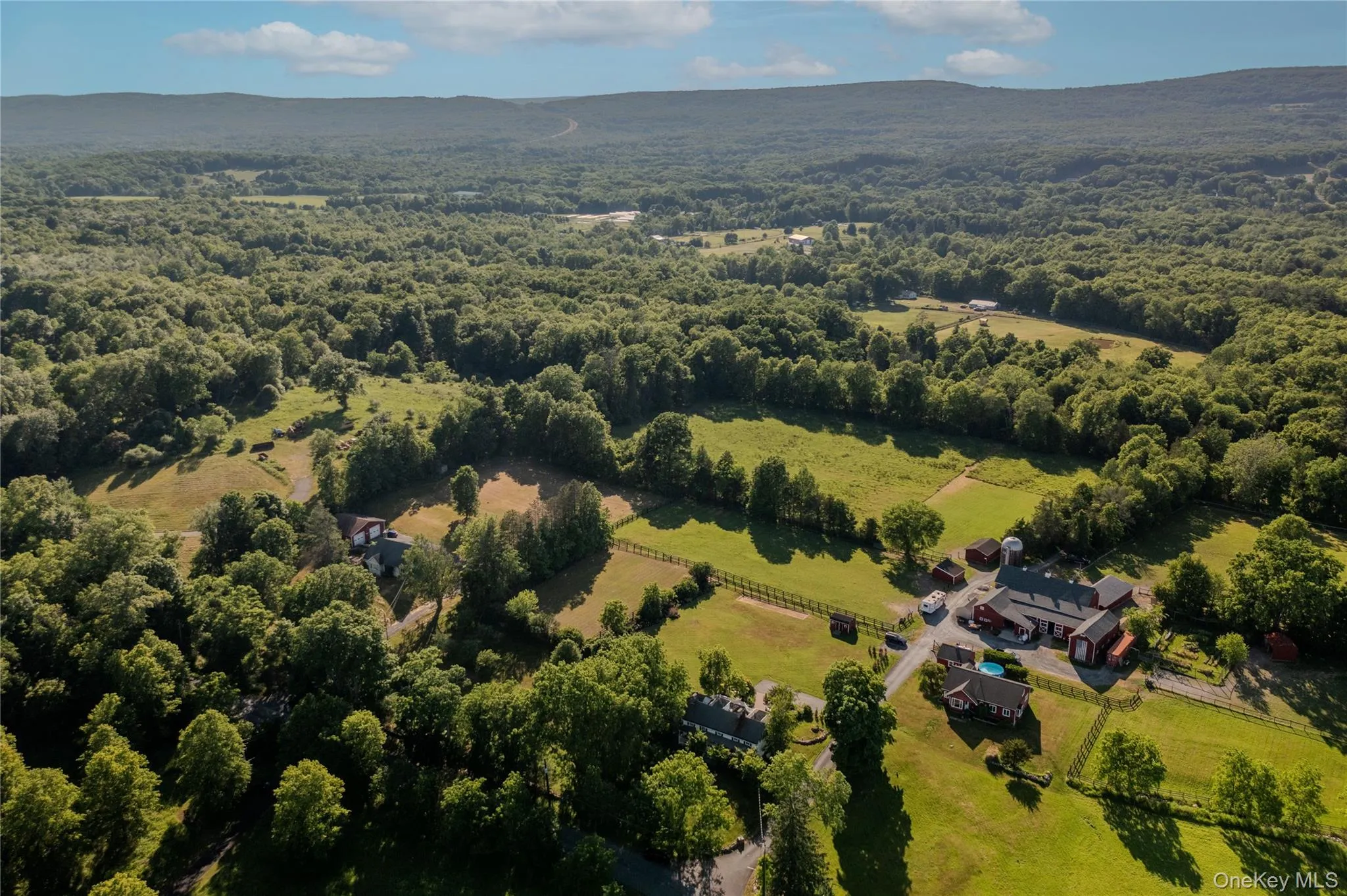 190 Dunthorne Drive, Crawford, NY, 4 Bedrooms Bedrooms, 12 Rooms Rooms,3 BathroomsBathrooms,Residential,For Rent,Dunthorne,0,1013311 190 Dunthorne Drive, Crawford, NY, 4 Bedrooms Bedrooms, 12 Rooms Rooms,3 BathroomsBathrooms,Residential,For Rent,Dunthorne,0,1013311