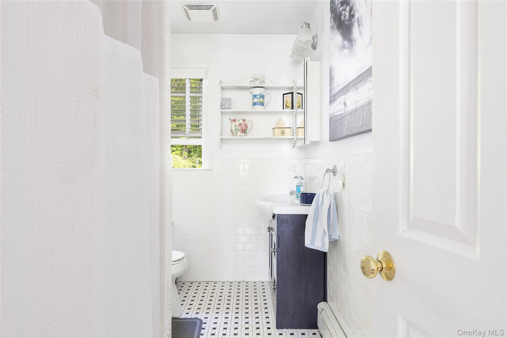 Hall full bath Hall full bath