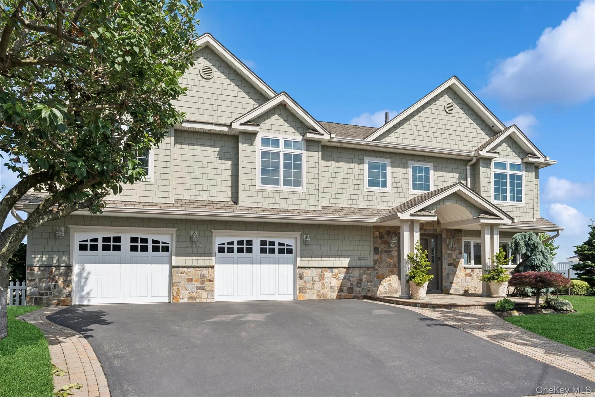 2935 Bay Drive, Hempstead, NY, 5 Bedrooms Bedrooms, 8 Rooms Rooms,4 BathroomsBathrooms,Residential,For Rent,Bay,0,1013320 2935 Bay Drive, Hempstead, NY, 5 Bedrooms Bedrooms, 8 Rooms Rooms,4 BathroomsBathrooms,Residential,For Rent,Bay,0,1013320
