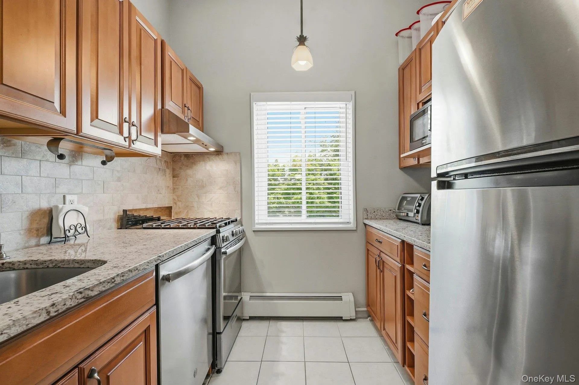 200 Lexington Avenue, Oyster Bay, NY, 1 Bedroom Bedrooms, 4 Rooms Rooms,1 BathroomBathrooms,Residential,For Rent,Lexington,0,1013323 200 Lexington Avenue, Oyster Bay, NY, 1 Bedroom Bedrooms, 4 Rooms Rooms,1 BathroomBathrooms,Residential,For Rent,Lexington,0,1013323