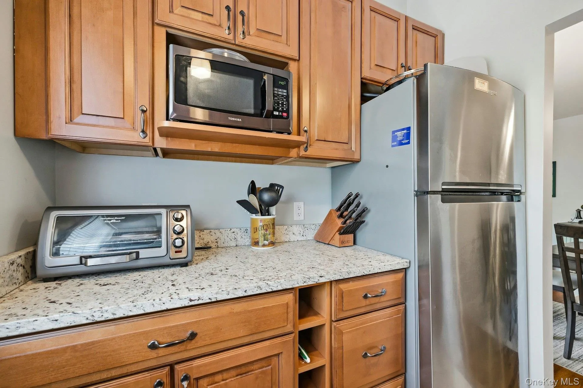 200 Lexington Avenue, Oyster Bay, NY, 1 Bedroom Bedrooms, 4 Rooms Rooms,1 BathroomBathrooms,Residential,For Rent,Lexington,0,1013323 200 Lexington Avenue, Oyster Bay, NY, 1 Bedroom Bedrooms, 4 Rooms Rooms,1 BathroomBathrooms,Residential,For Rent,Lexington,0,1013323