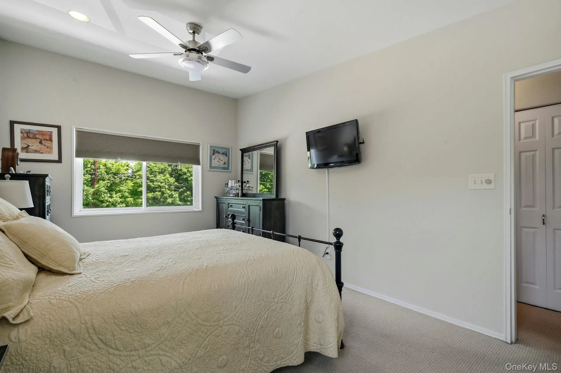 200 Lexington Avenue, Oyster Bay, NY, 1 Bedroom Bedrooms, 4 Rooms Rooms,1 BathroomBathrooms,Residential,For Rent,Lexington,0,1013323 200 Lexington Avenue, Oyster Bay, NY, 1 Bedroom Bedrooms, 4 Rooms Rooms,1 BathroomBathrooms,Residential,For Rent,Lexington,0,1013323
