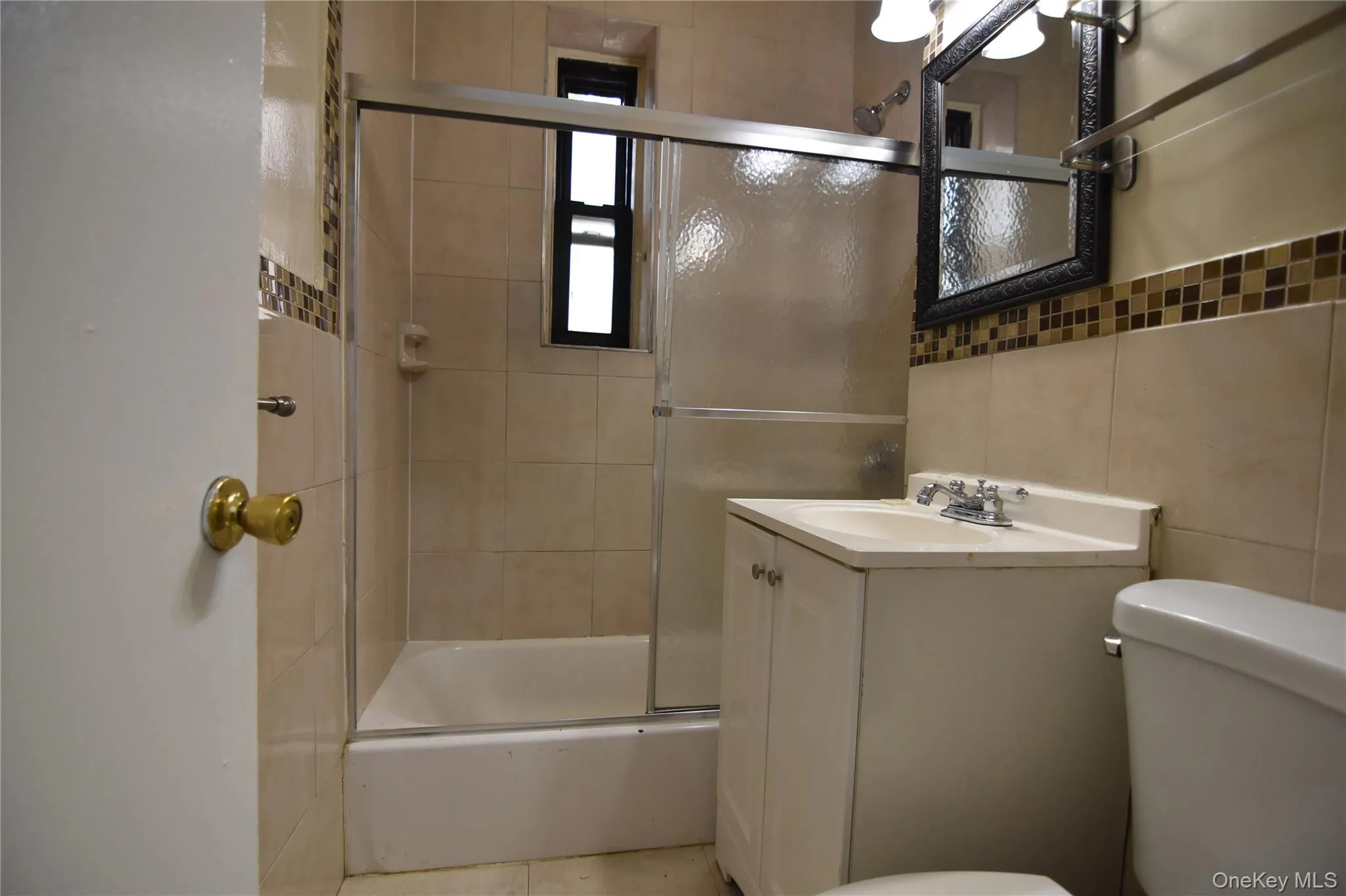102-32 65th Avenue, New York, NY, 2 Rooms Rooms,1 BathroomBathrooms,Residential,For Rent,65th,0,KEY1013324 102-32 65th Avenue, New York, NY, 2 Rooms Rooms,1 BathroomBathrooms,Residential,For Rent,65th,0,KEY1013324