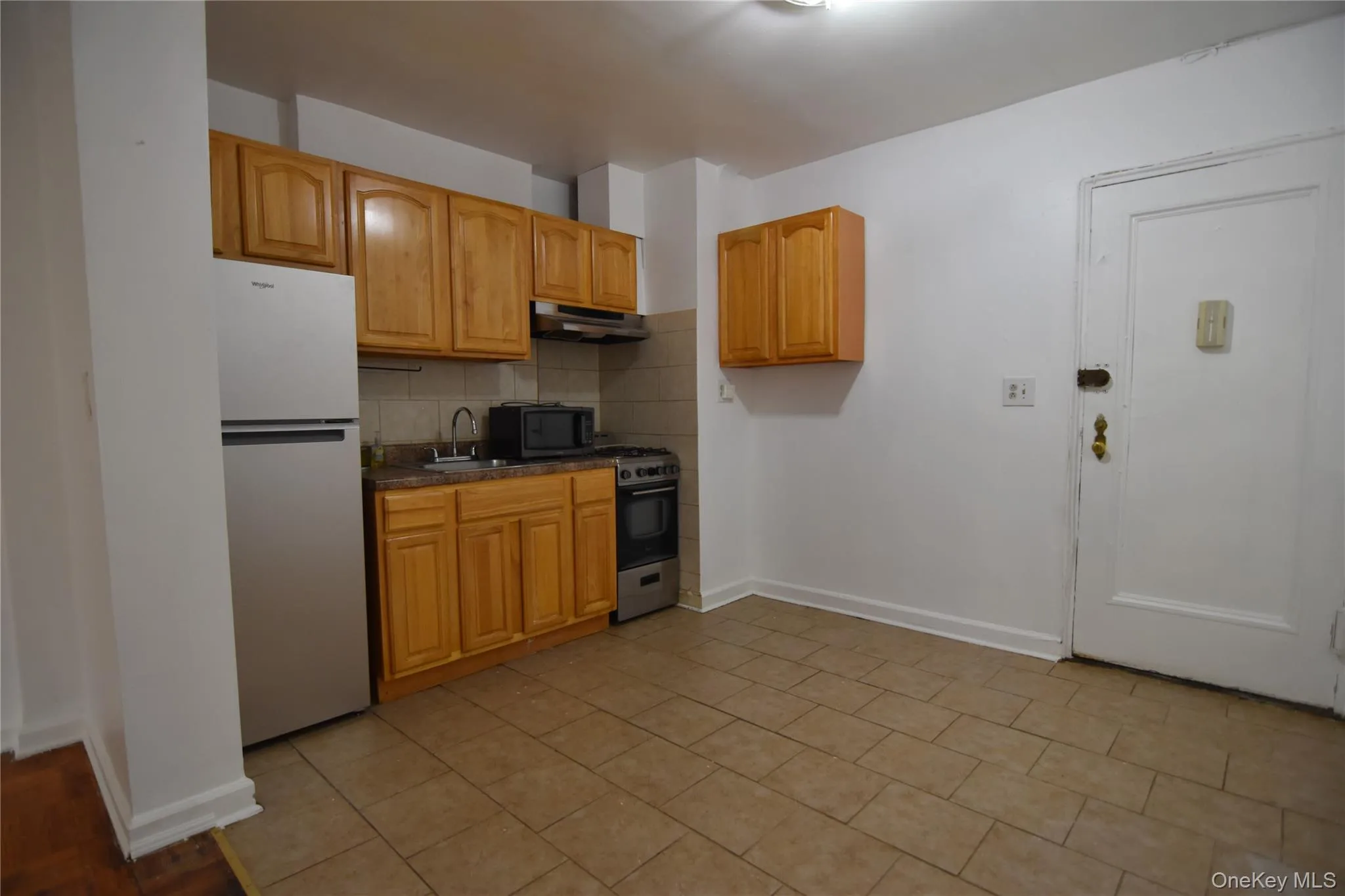 102-32 65th Avenue, New York, NY, 2 Rooms Rooms,1 BathroomBathrooms,Residential,For Rent,65th,0,KEY1013324 102-32 65th Avenue, New York, NY, 2 Rooms Rooms,1 BathroomBathrooms,Residential,For Rent,65th,0,KEY1013324