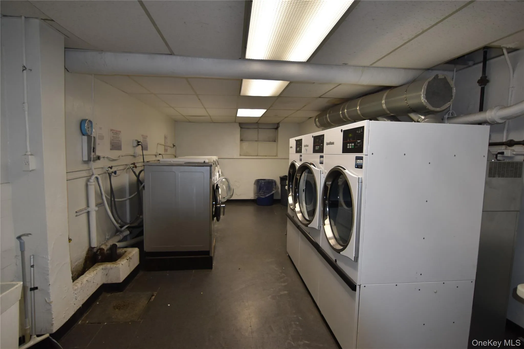 102-32 65th Avenue, New York, NY, 2 Rooms Rooms,1 BathroomBathrooms,Residential,For Rent,65th,0,KEY1013324 102-32 65th Avenue, New York, NY, 2 Rooms Rooms,1 BathroomBathrooms,Residential,For Rent,65th,0,KEY1013324