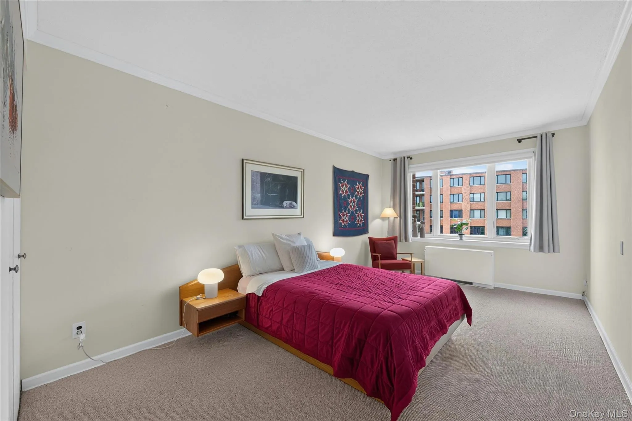 Second bedroom is roomy. Second bedroom is roomy.