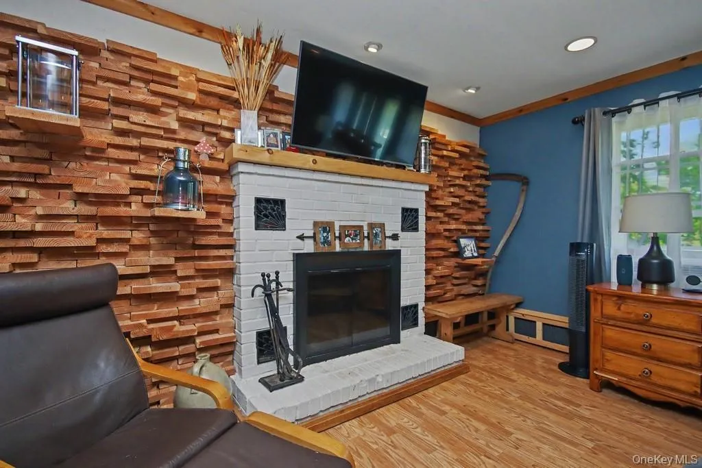 105 Cold Spring Road, Liberty, NY, 3 Bedrooms Bedrooms, 13 Rooms Rooms,2 BathroomsBathrooms,Residential,For Rent,Cold Spring,0,1013333 105 Cold Spring Road, Liberty, NY, 3 Bedrooms Bedrooms, 13 Rooms Rooms,2 BathroomsBathrooms,Residential,For Rent,Cold Spring,0,1013333