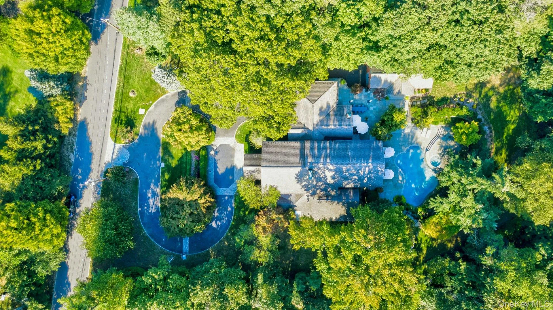 16 Barkers Point Road, North Hempstead, NY, 6 Bedrooms Bedrooms, 17 Rooms Rooms,7 BathroomsBathrooms,Residential Lease,For Rent,Barkers Point Road,0,1013334 16 Barkers Point Road, North Hempstead, NY, 6 Bedrooms Bedrooms, 17 Rooms Rooms,7 BathroomsBathrooms,Residential Lease,For Rent,Barkers Point Road,0,1013334