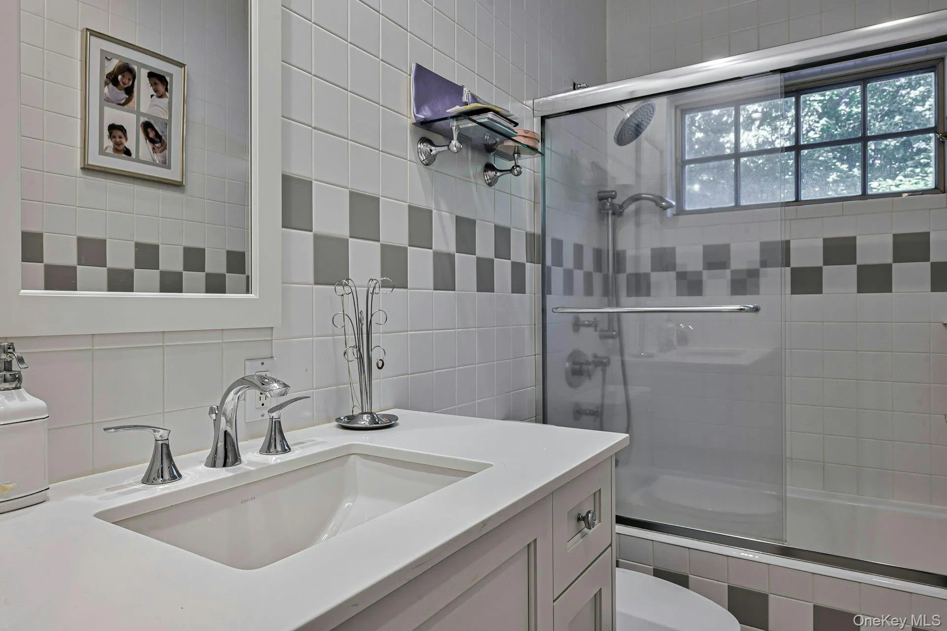 16 Barkers Point Road, North Hempstead, NY, 6 Bedrooms Bedrooms, 17 Rooms Rooms,7 BathroomsBathrooms,Residential Lease,For Rent,Barkers Point Road,0,1013334 16 Barkers Point Road, North Hempstead, NY, 6 Bedrooms Bedrooms, 17 Rooms Rooms,7 BathroomsBathrooms,Residential Lease,For Rent,Barkers Point Road,0,1013334