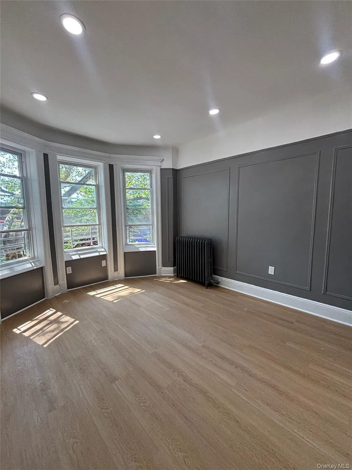 15 Nichols Avenue, New York, NY, 4 Bedrooms Bedrooms, 6 Rooms Rooms,1 BathroomBathrooms,Residential Lease,For Rent,Nichols Avenue,0,1013339 15 Nichols Avenue, New York, NY, 4 Bedrooms Bedrooms, 6 Rooms Rooms,1 BathroomBathrooms,Residential Lease,For Rent,Nichols Avenue,0,1013339