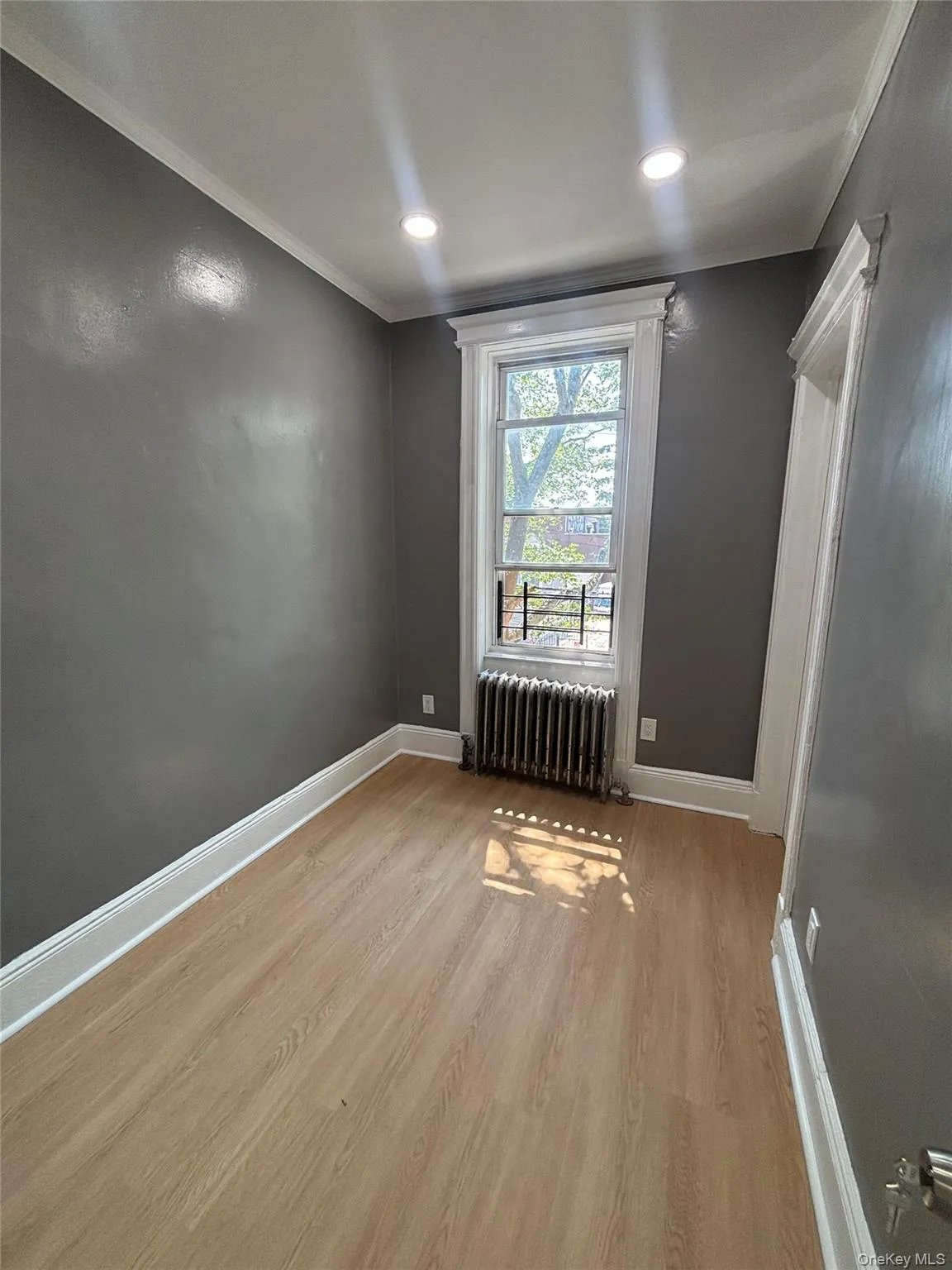 15 Nichols Avenue, New York, NY, 4 Bedrooms Bedrooms, 6 Rooms Rooms,1 BathroomBathrooms,Residential Lease,For Rent,Nichols Avenue,0,1013339 15 Nichols Avenue, New York, NY, 4 Bedrooms Bedrooms, 6 Rooms Rooms,1 BathroomBathrooms,Residential Lease,For Rent,Nichols Avenue,0,1013339