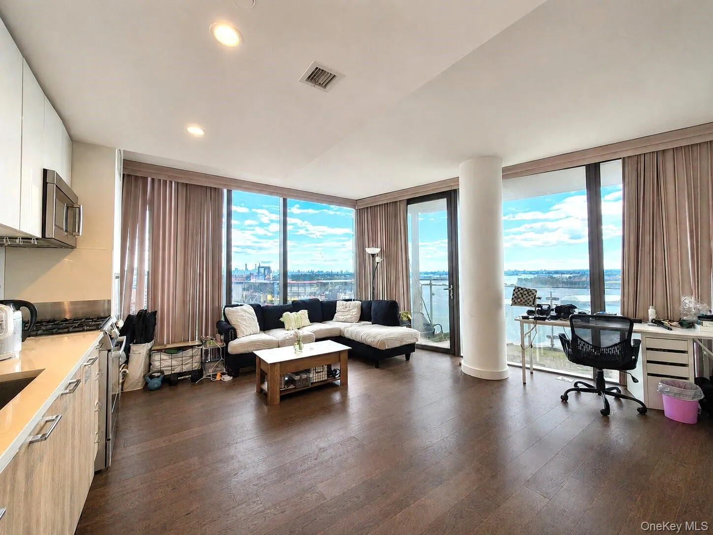 131-05 40 Road, New York, NY, 2 Bedrooms Bedrooms, 5 Rooms Rooms,1 BathroomBathrooms,Residential,For Rent,40,0,1013341 131-05 40 Road, New York, NY, 2 Bedrooms Bedrooms, 5 Rooms Rooms,1 BathroomBathrooms,Residential,For Rent,40,0,1013341