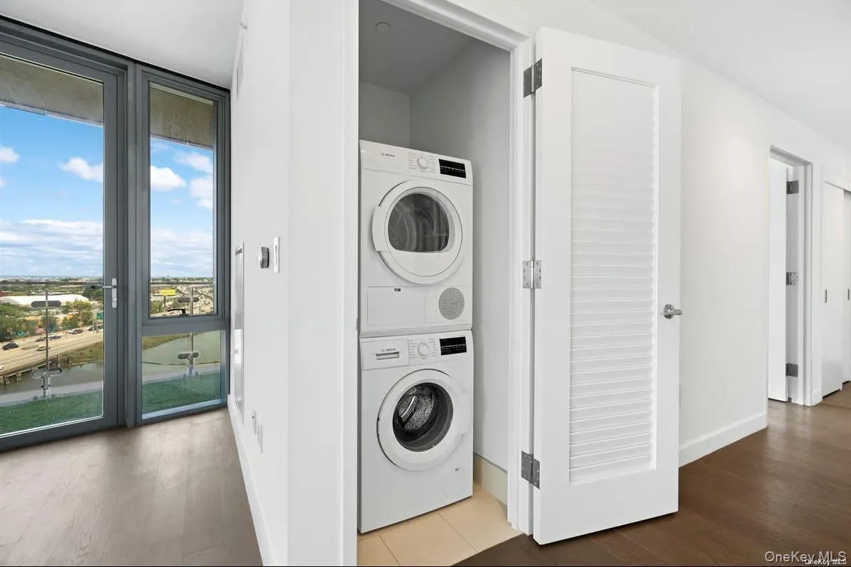 131-05 40 Road, New York, NY, 2 Bedrooms Bedrooms, 5 Rooms Rooms,1 BathroomBathrooms,Residential,For Rent,40,0,1013341 131-05 40 Road, New York, NY, 2 Bedrooms Bedrooms, 5 Rooms Rooms,1 BathroomBathrooms,Residential,For Rent,40,0,1013341