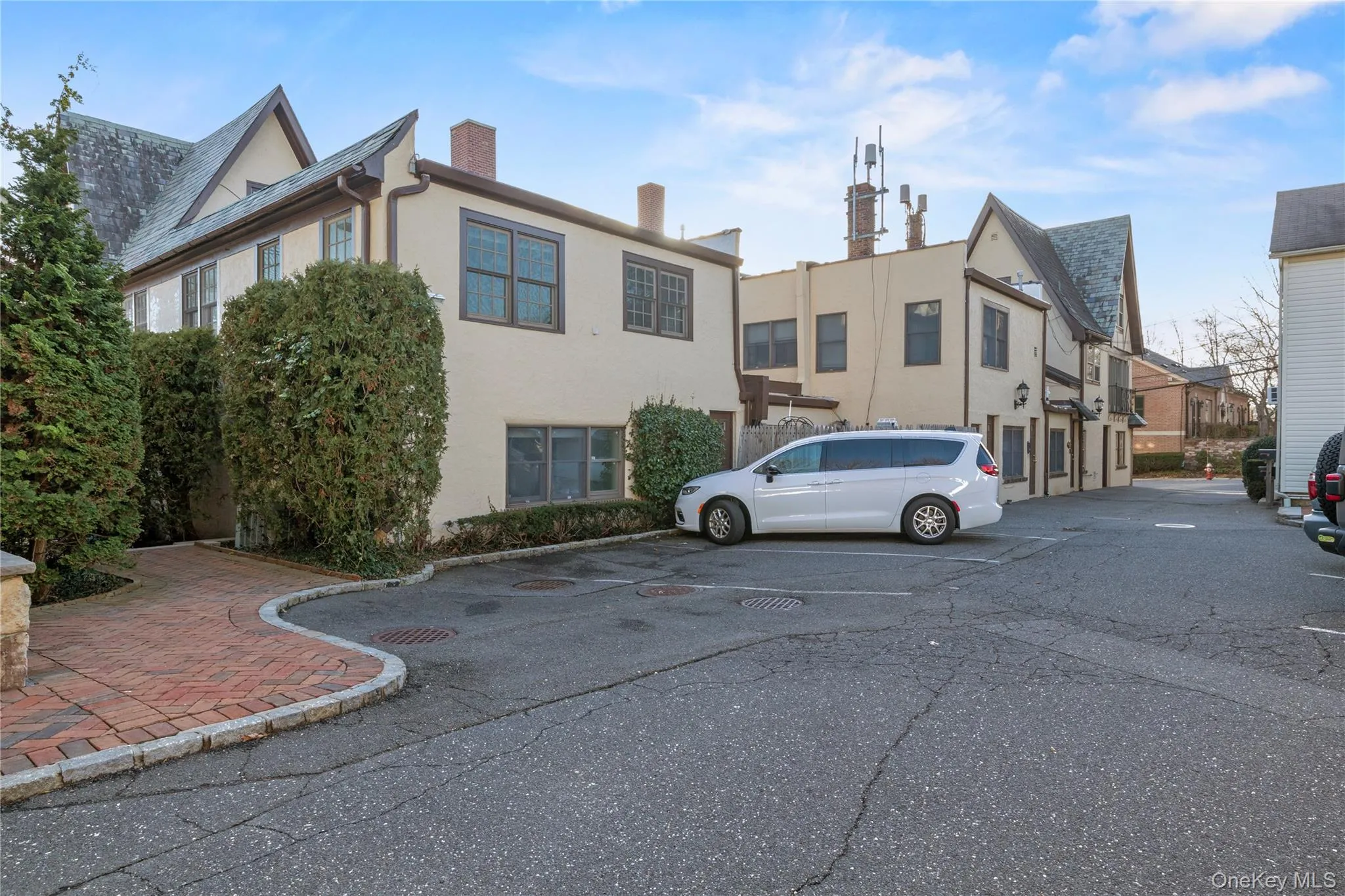 84-96 Forest Avenue, Oyster Bay, NY, ,Commercial Lease,For Rent,Forest,0,1013342 84-96 Forest Avenue, Oyster Bay, NY, ,Commercial Lease,For Rent,Forest,0,1013342