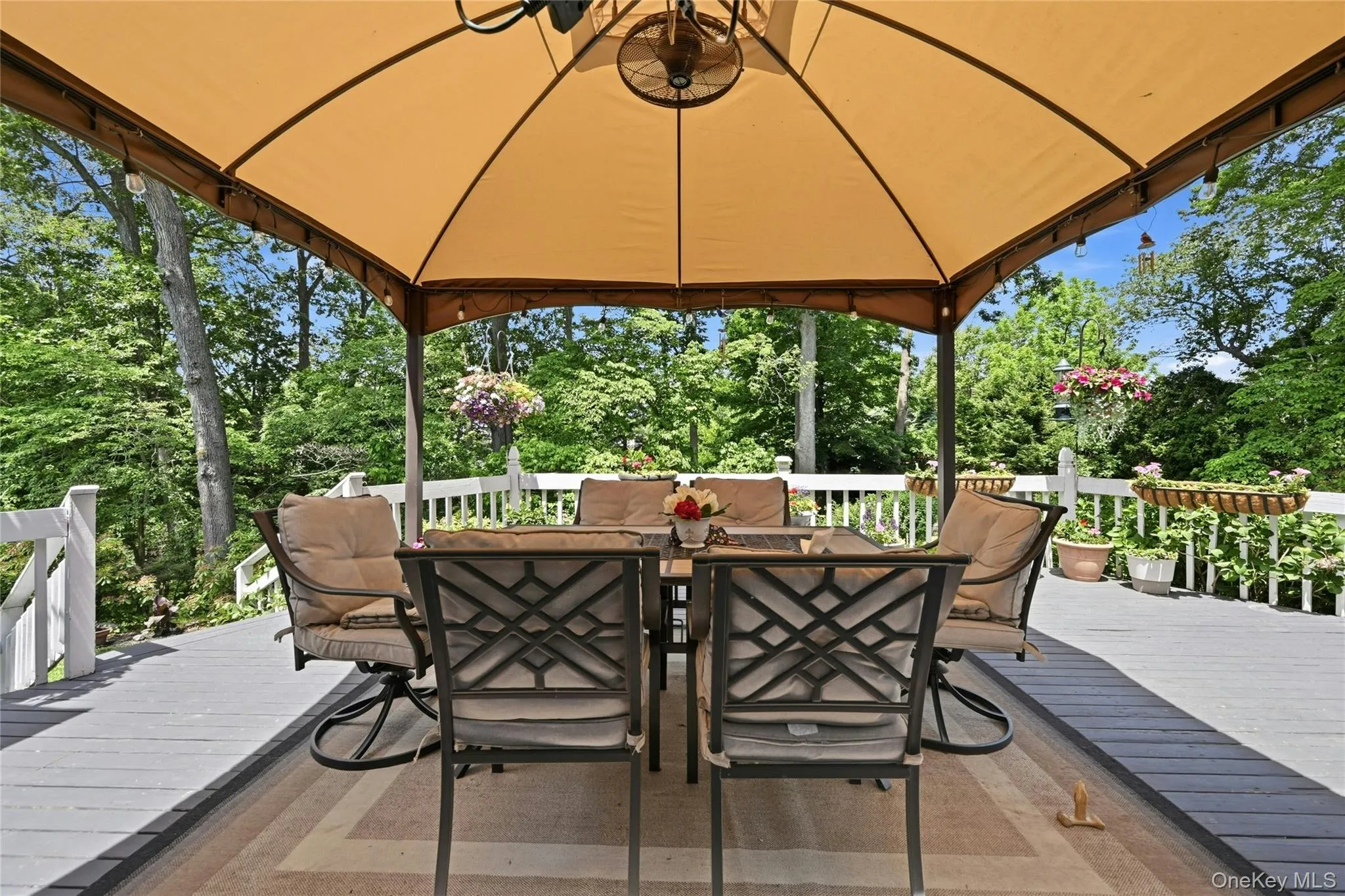 Spacious deck for entertaining Spacious deck for entertaining