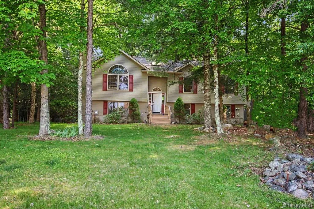 160 Lake Shore Drive, Thompson, NY, 4 Bedrooms Bedrooms, 8 Rooms Rooms,3 BathroomsBathrooms,Residential,For Rent,Lake Shore,0,1013358 160 Lake Shore Drive, Thompson, NY, 4 Bedrooms Bedrooms, 8 Rooms Rooms,3 BathroomsBathrooms,Residential,For Rent,Lake Shore,0,1013358