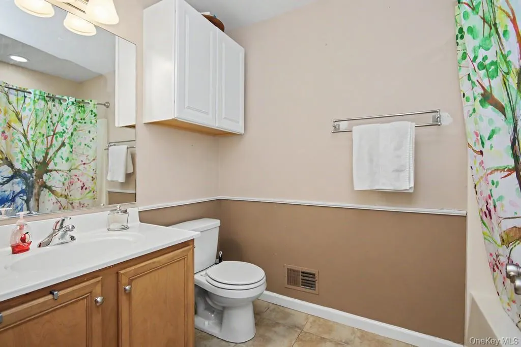 160 Lake Shore Drive, Thompson, NY, 4 Bedrooms Bedrooms, 8 Rooms Rooms,3 BathroomsBathrooms,Residential,For Rent,Lake Shore,0,1013358 160 Lake Shore Drive, Thompson, NY, 4 Bedrooms Bedrooms, 8 Rooms Rooms,3 BathroomsBathrooms,Residential,For Rent,Lake Shore,0,1013358