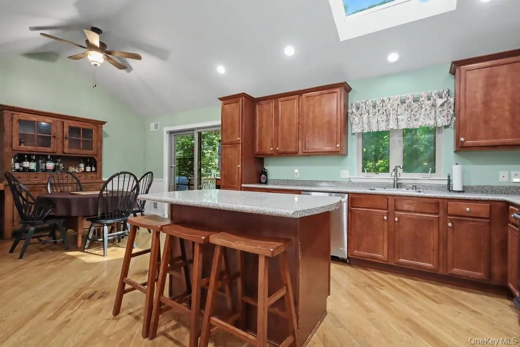 160 Lake Shore Drive, Thompson, NY, 4 Bedrooms Bedrooms, 8 Rooms Rooms,3 BathroomsBathrooms,Residential,For Rent,Lake Shore,0,1013358 160 Lake Shore Drive, Thompson, NY, 4 Bedrooms Bedrooms, 8 Rooms Rooms,3 BathroomsBathrooms,Residential,For Rent,Lake Shore,0,1013358