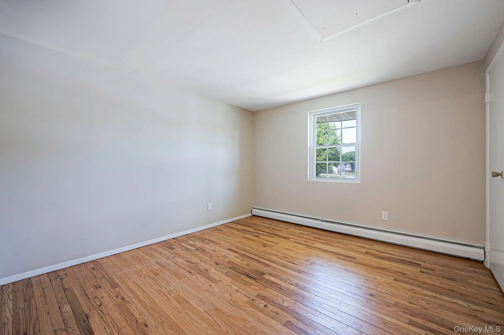 2 Barry Lane, Brookhaven, NY, 4 Bedrooms Bedrooms, 9 Rooms Rooms,2 BathroomsBathrooms,Residential,For Rent,Barry,0,1013359 2 Barry Lane, Brookhaven, NY, 4 Bedrooms Bedrooms, 9 Rooms Rooms,2 BathroomsBathrooms,Residential,For Rent,Barry,0,1013359