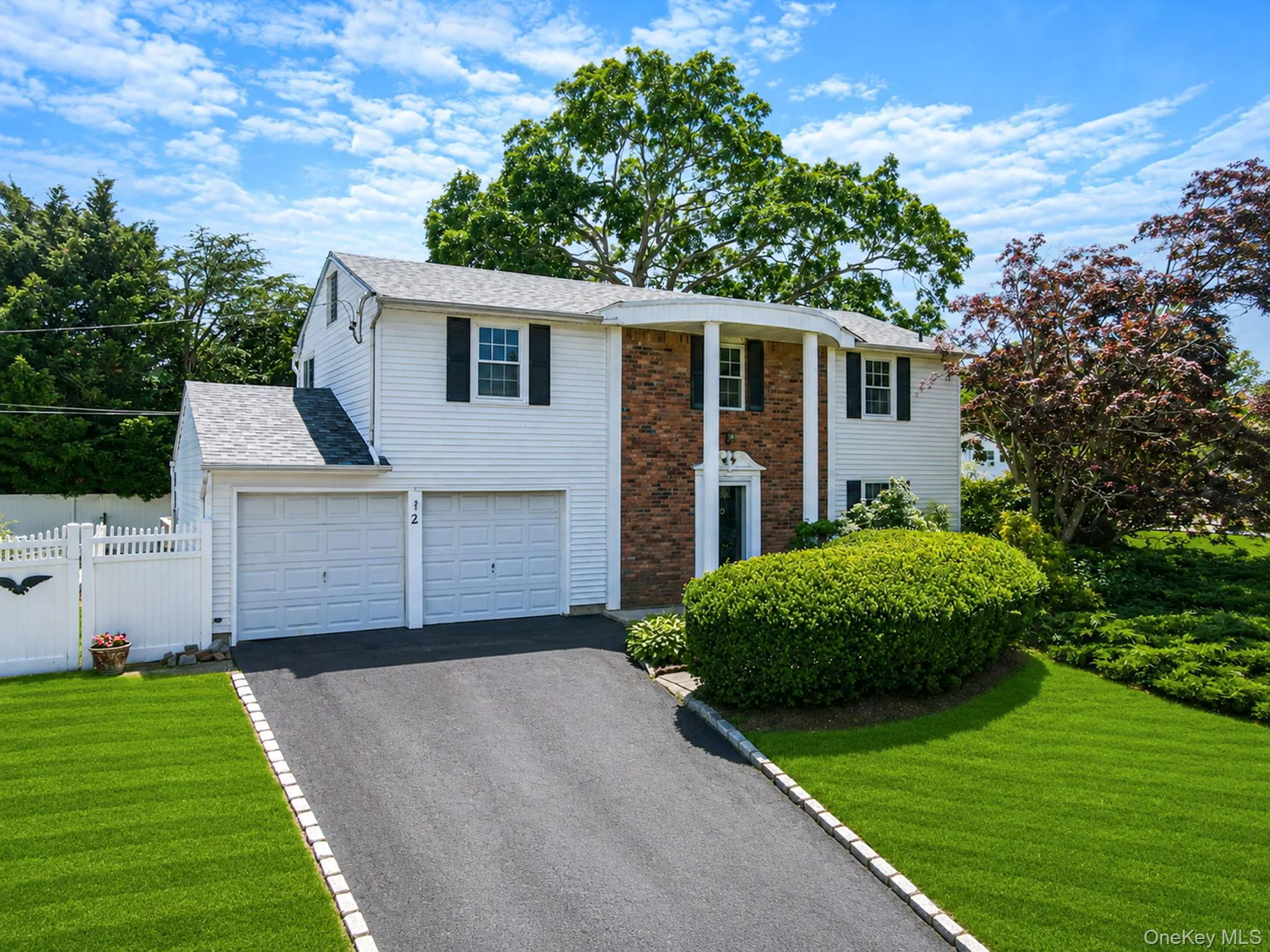 2 Barry Lane, Brookhaven, NY, 4 Bedrooms Bedrooms, 9 Rooms Rooms,2 BathroomsBathrooms,Residential,For Rent,Barry,0,1013359 2 Barry Lane, Brookhaven, NY, 4 Bedrooms Bedrooms, 9 Rooms Rooms,2 BathroomsBathrooms,Residential,For Rent,Barry,0,1013359