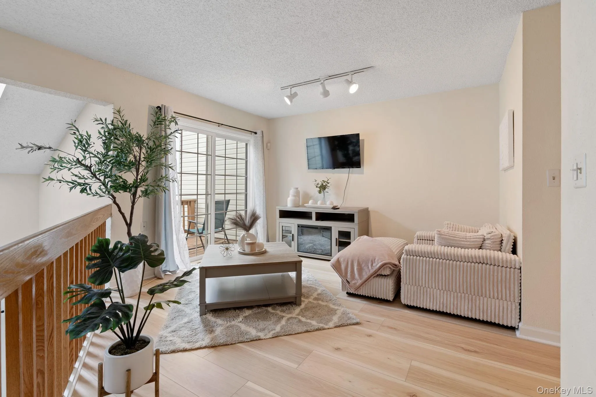27 Spruce Ridge Drive, Fishkill, NY, 2 Bedrooms Bedrooms, 9 Rooms Rooms,2 BathroomsBathrooms,Residential,For Rent,Spruce Ridge,0,1013360 27 Spruce Ridge Drive, Fishkill, NY, 2 Bedrooms Bedrooms, 9 Rooms Rooms,2 BathroomsBathrooms,Residential,For Rent,Spruce Ridge,0,1013360