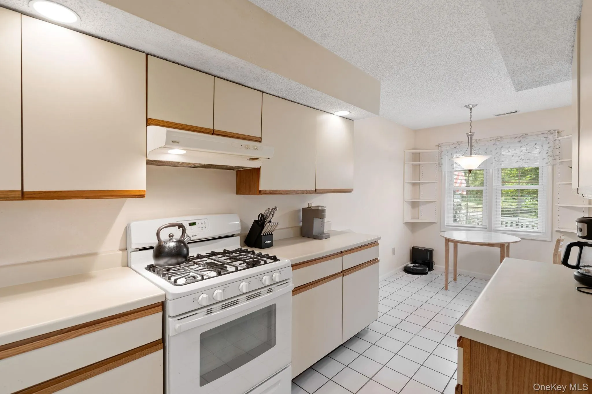 27 Spruce Ridge Drive, Fishkill, NY, 2 Bedrooms Bedrooms, 9 Rooms Rooms,2 BathroomsBathrooms,Residential,For Rent,Spruce Ridge,0,1013360 27 Spruce Ridge Drive, Fishkill, NY, 2 Bedrooms Bedrooms, 9 Rooms Rooms,2 BathroomsBathrooms,Residential,For Rent,Spruce Ridge,0,1013360
