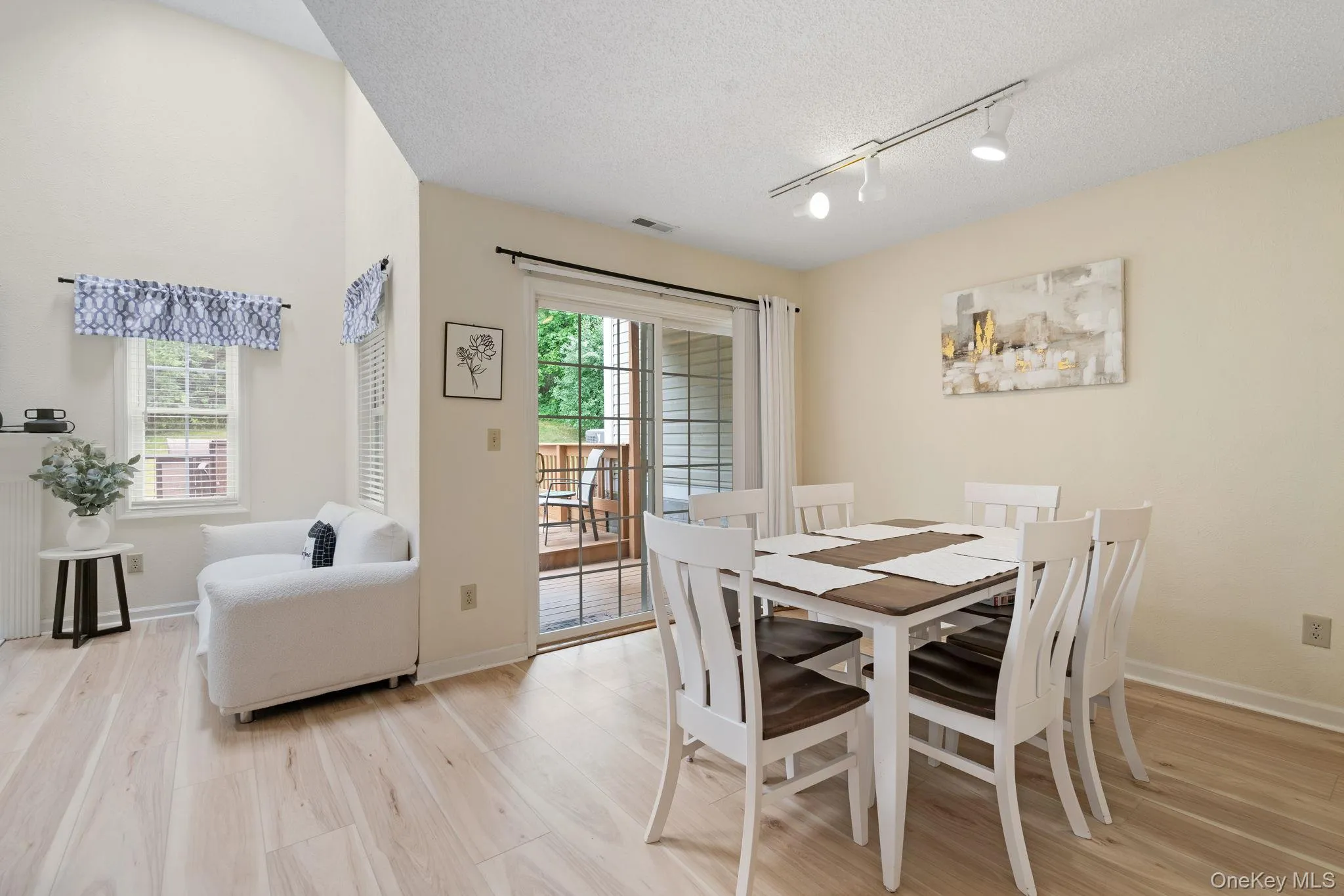 27 Spruce Ridge Drive, Fishkill, NY, 2 Bedrooms Bedrooms, 9 Rooms Rooms,2 BathroomsBathrooms,Residential,For Rent,Spruce Ridge,0,1013360 27 Spruce Ridge Drive, Fishkill, NY, 2 Bedrooms Bedrooms, 9 Rooms Rooms,2 BathroomsBathrooms,Residential,For Rent,Spruce Ridge,0,1013360