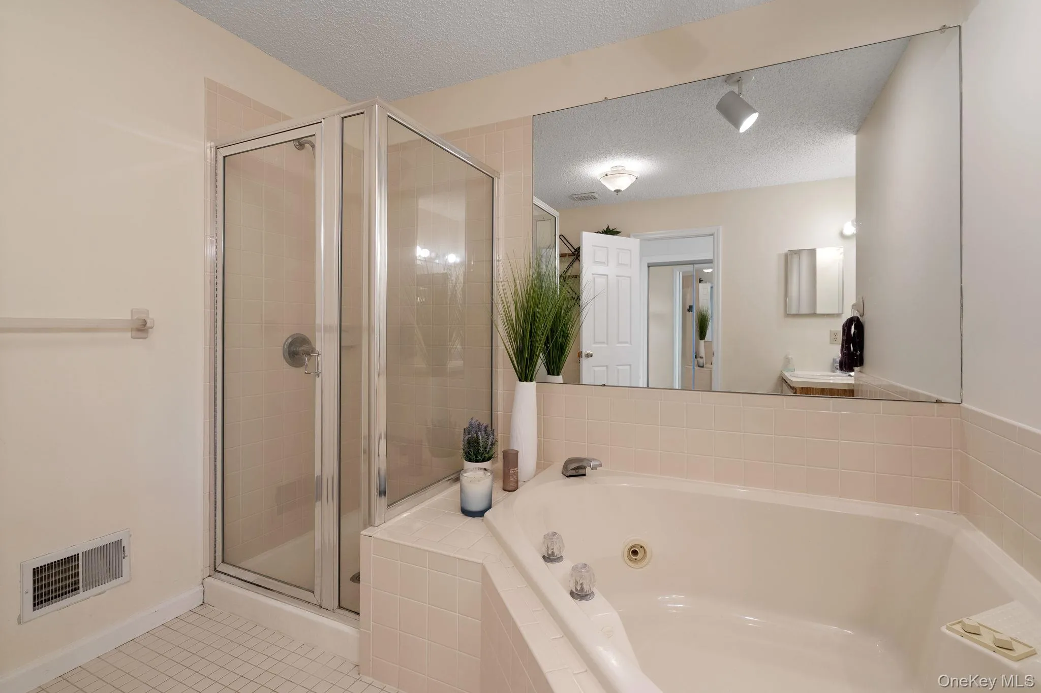 27 Spruce Ridge Drive, Fishkill, NY, 2 Bedrooms Bedrooms, 9 Rooms Rooms,2 BathroomsBathrooms,Residential,For Rent,Spruce Ridge,0,1013360 27 Spruce Ridge Drive, Fishkill, NY, 2 Bedrooms Bedrooms, 9 Rooms Rooms,2 BathroomsBathrooms,Residential,For Rent,Spruce Ridge,0,1013360