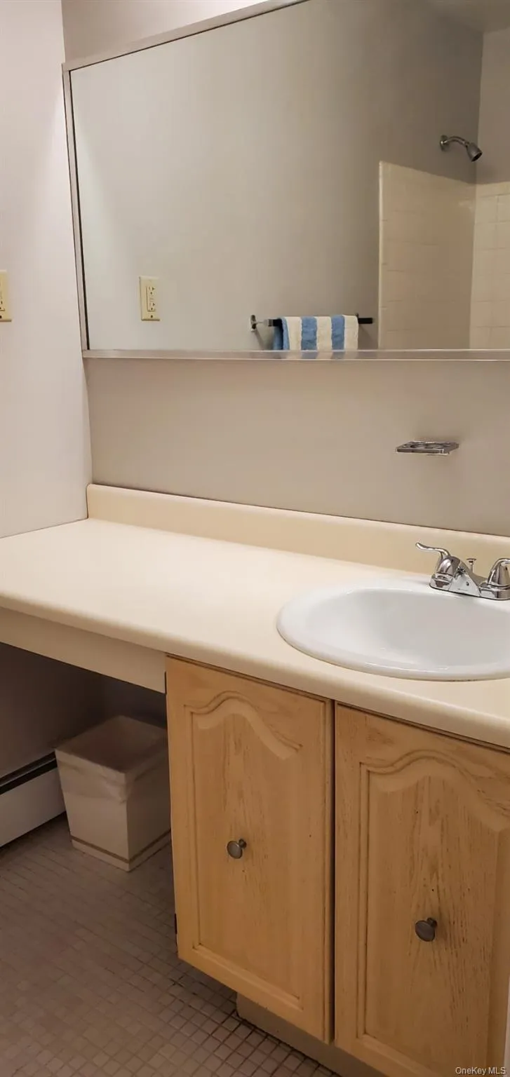 22047 67th Avenue, New York, NY, 3 Bedrooms Bedrooms, 7 Rooms Rooms,2 BathroomsBathrooms,Residential Lease,For Rent,67th,0,1013364 22047 67th Avenue, New York, NY, 3 Bedrooms Bedrooms, 7 Rooms Rooms,2 BathroomsBathrooms,Residential Lease,For Rent,67th,0,1013364