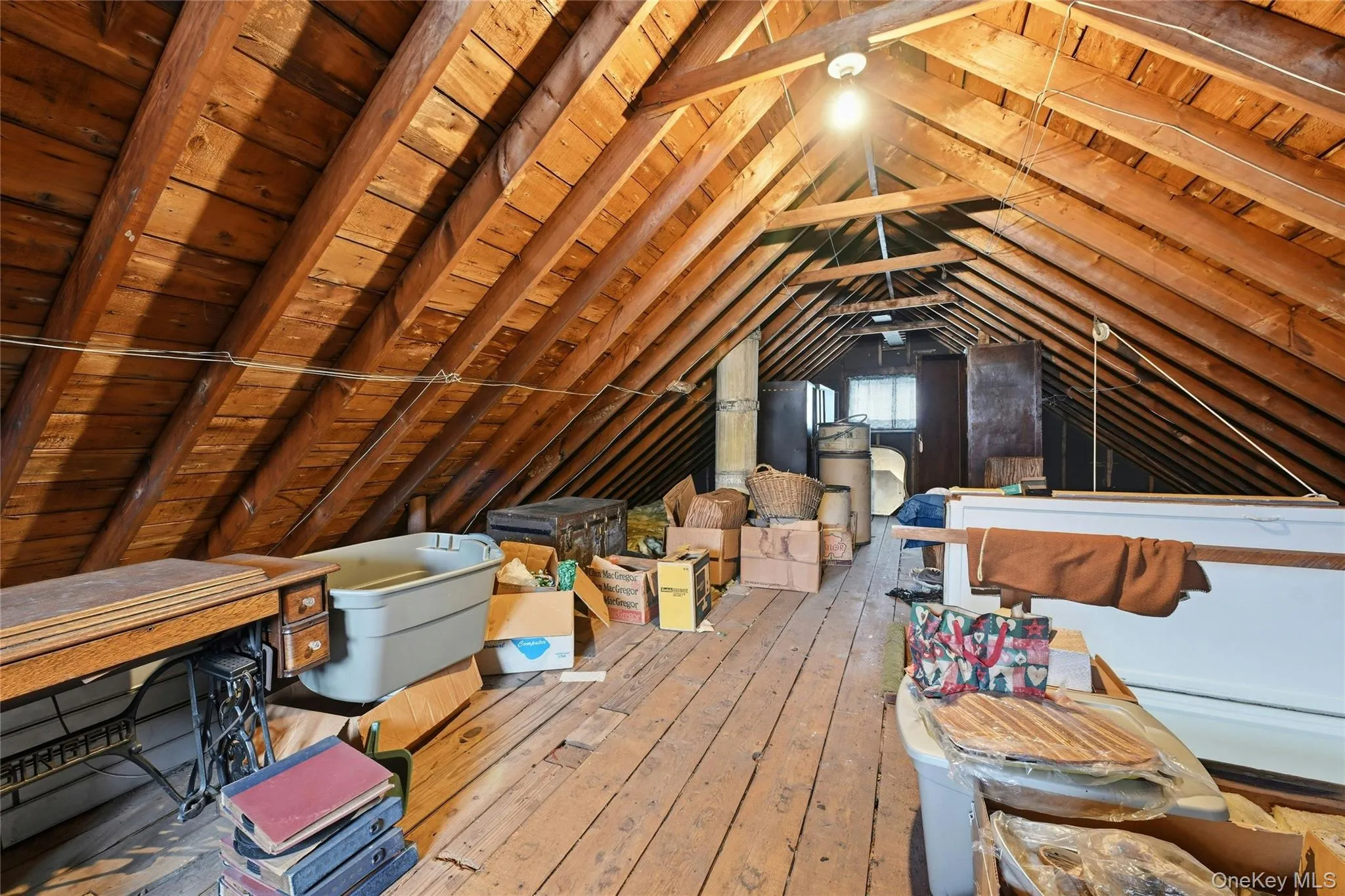50 Moeller Street, Oyster Bay, NY, 2 Bedrooms Bedrooms, 8 Rooms Rooms,1 BathroomBathrooms,Residential,For Rent,Moeller,0,1013365 50 Moeller Street, Oyster Bay, NY, 2 Bedrooms Bedrooms, 8 Rooms Rooms,1 BathroomBathrooms,Residential,For Rent,Moeller,0,1013365
