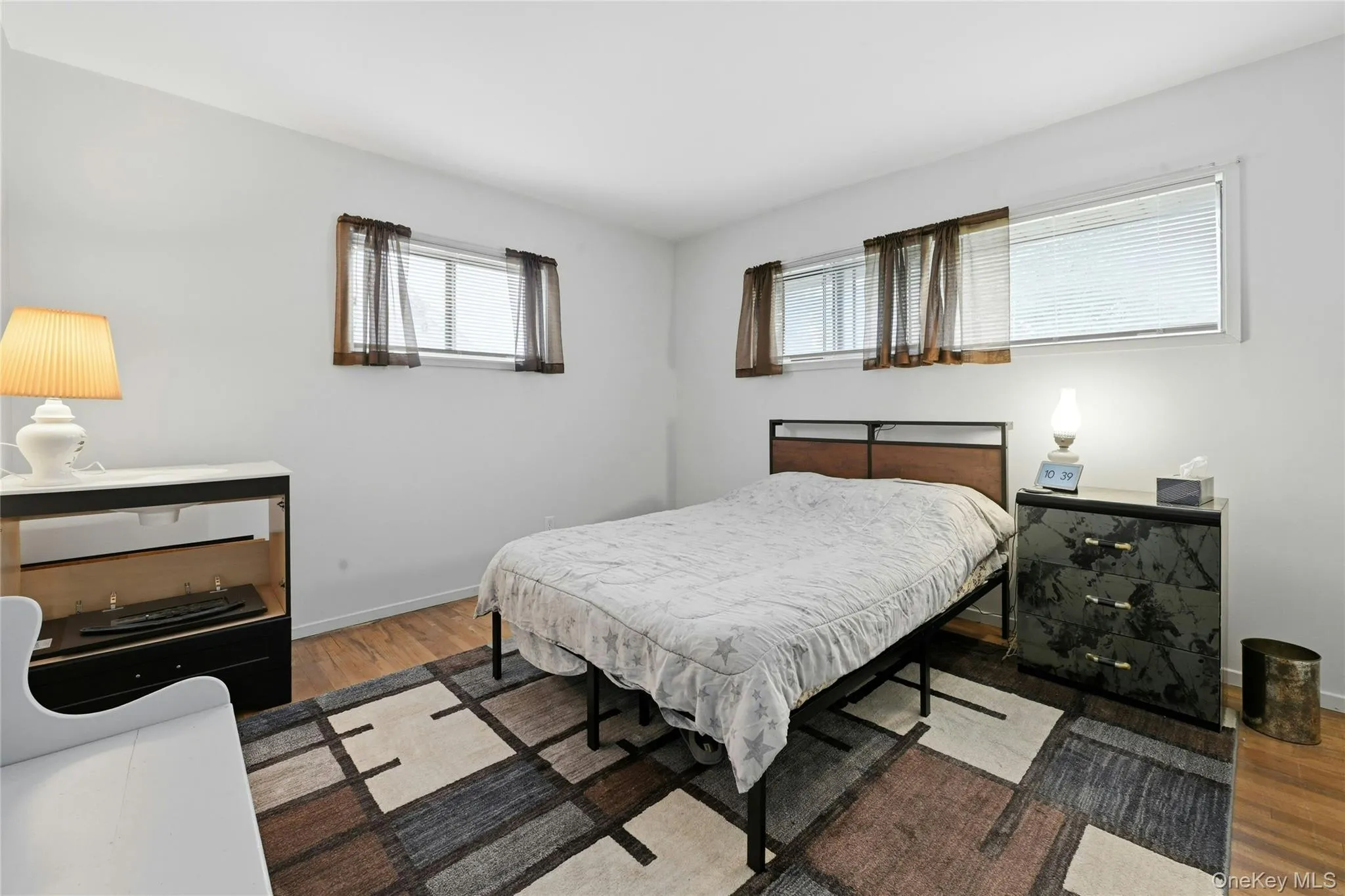 50 Moeller Street, Oyster Bay, NY, 2 Bedrooms Bedrooms, 8 Rooms Rooms,1 BathroomBathrooms,Residential,For Rent,Moeller,0,1013365 50 Moeller Street, Oyster Bay, NY, 2 Bedrooms Bedrooms, 8 Rooms Rooms,1 BathroomBathrooms,Residential,For Rent,Moeller,0,1013365
